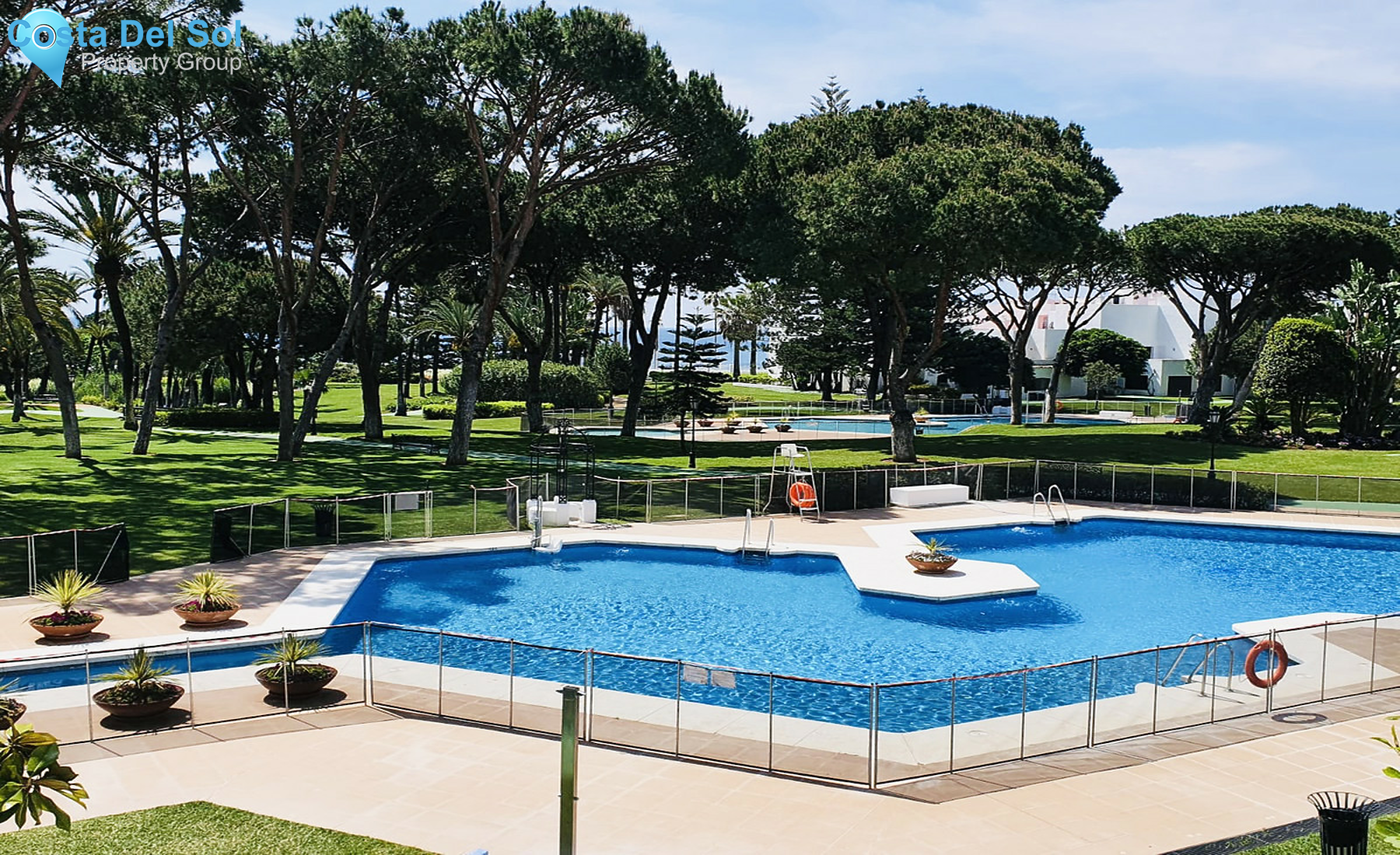 Middle Floor Apartment in Puerto Banús-1383132