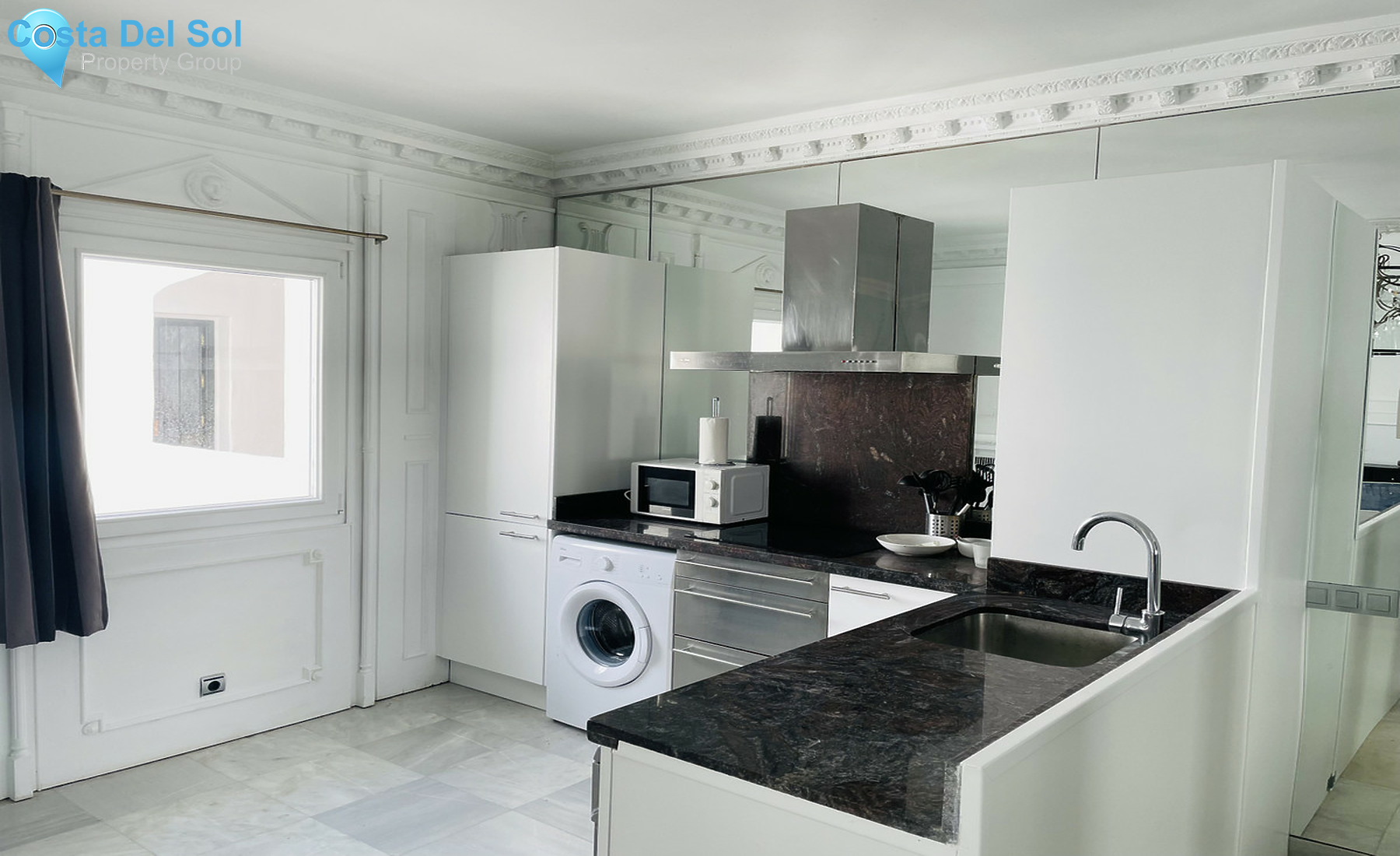 Middle Floor Apartment in Puerto Banús-1383121