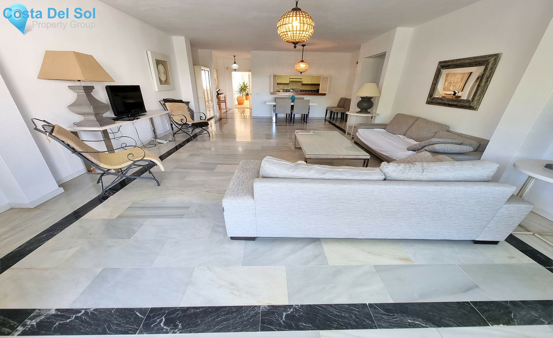 Middle Floor Apartment in Puerto Banús-1385523