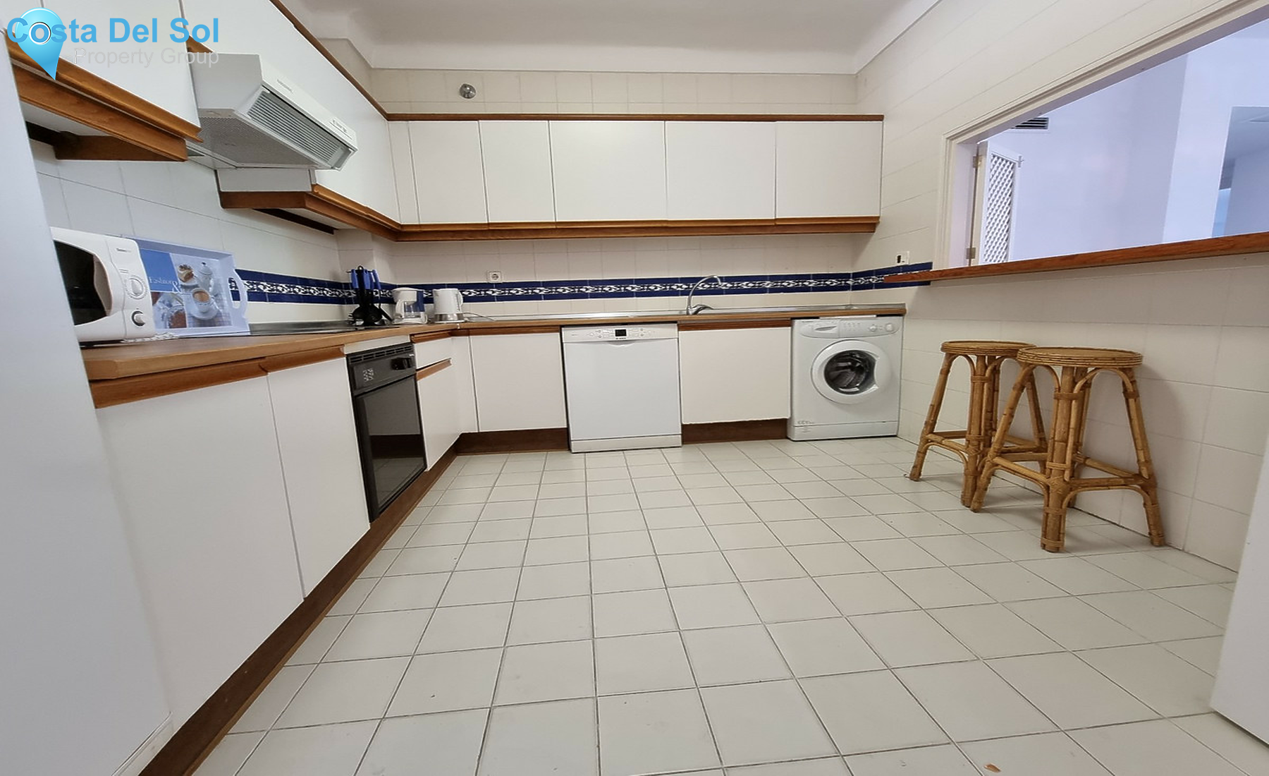 Middle Floor Apartment in Puerto Banús-1385511