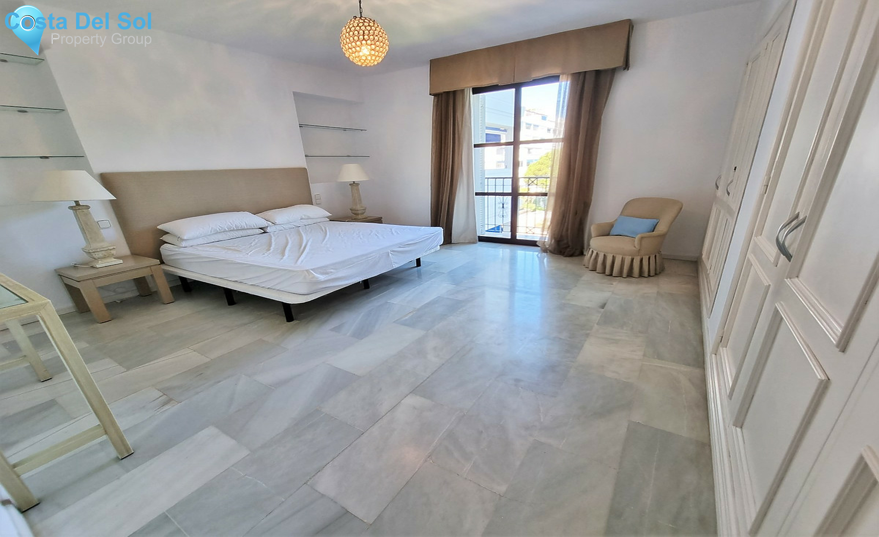 Middle Floor Apartment in Puerto Banús-1385512