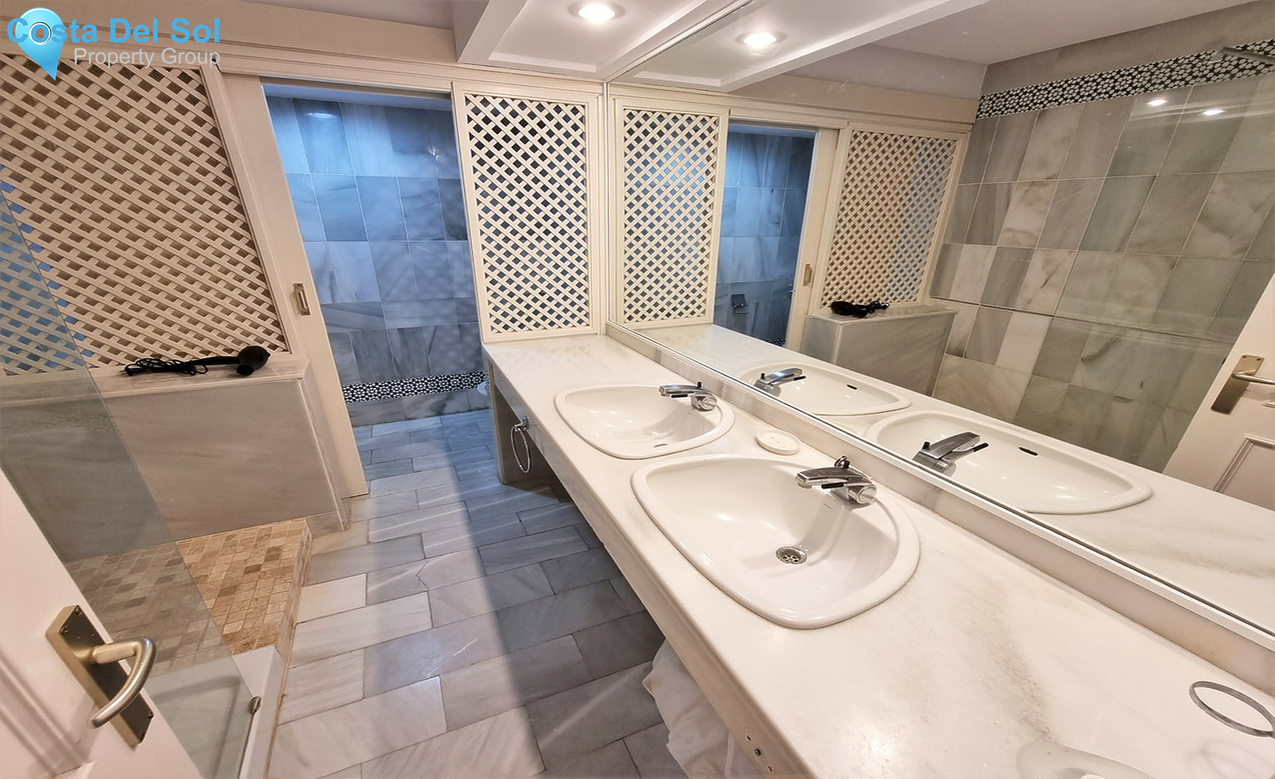 Middle Floor Apartment in Puerto Banús-1385513