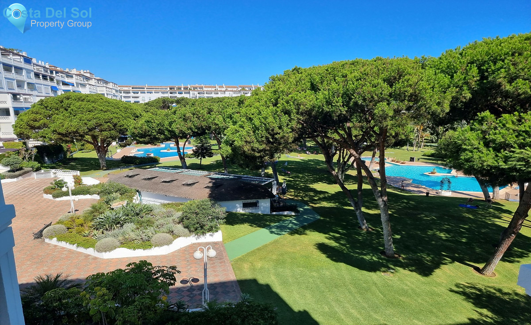 Middle Floor Apartment in Puerto Banús-1385515