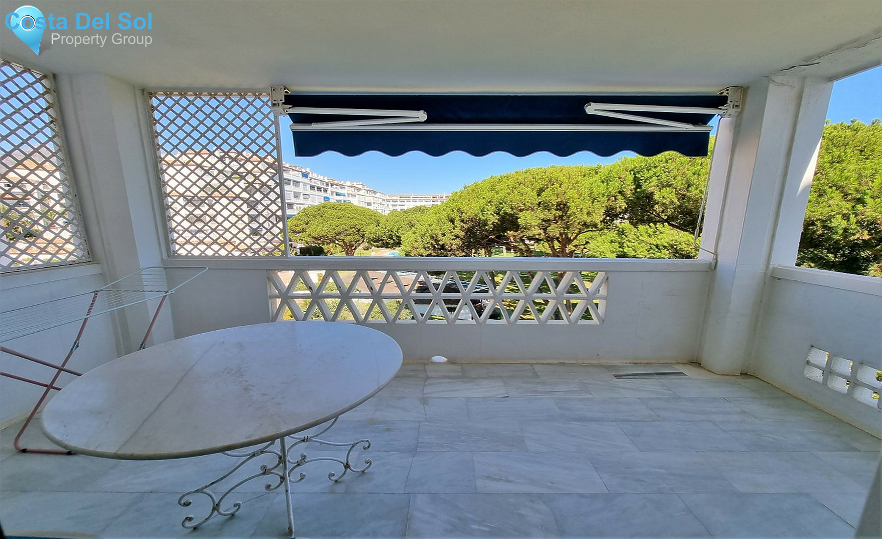 Middle Floor Apartment in Puerto Banús-1385516