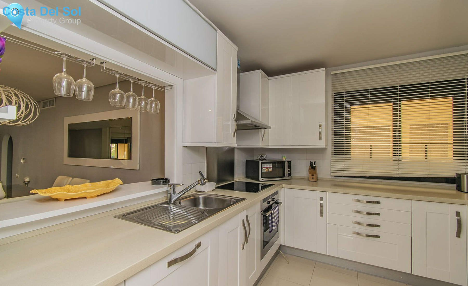 Middle Floor Apartment in Puerto Banús-1409184