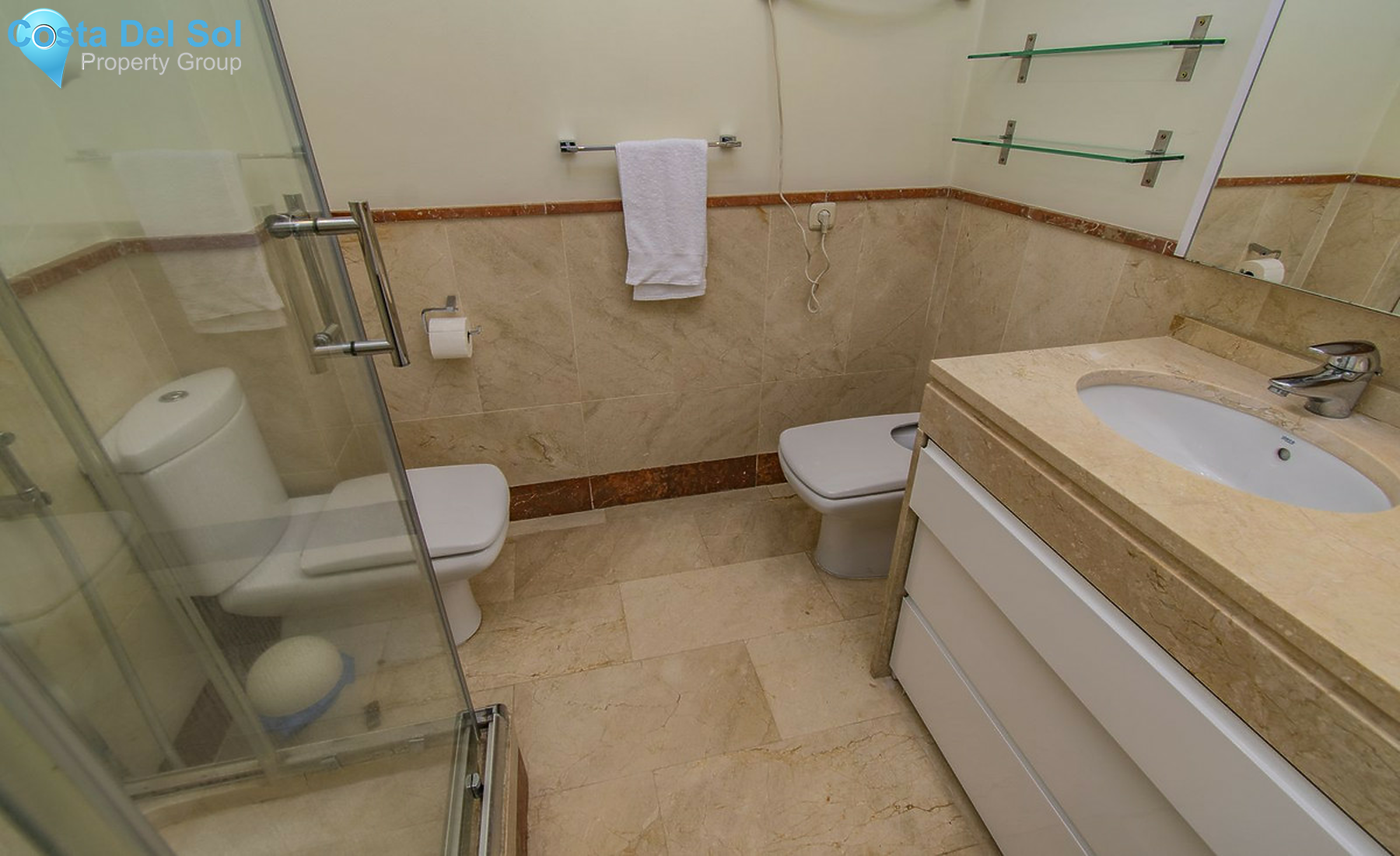 Middle Floor Apartment in Puerto Banús-1409193