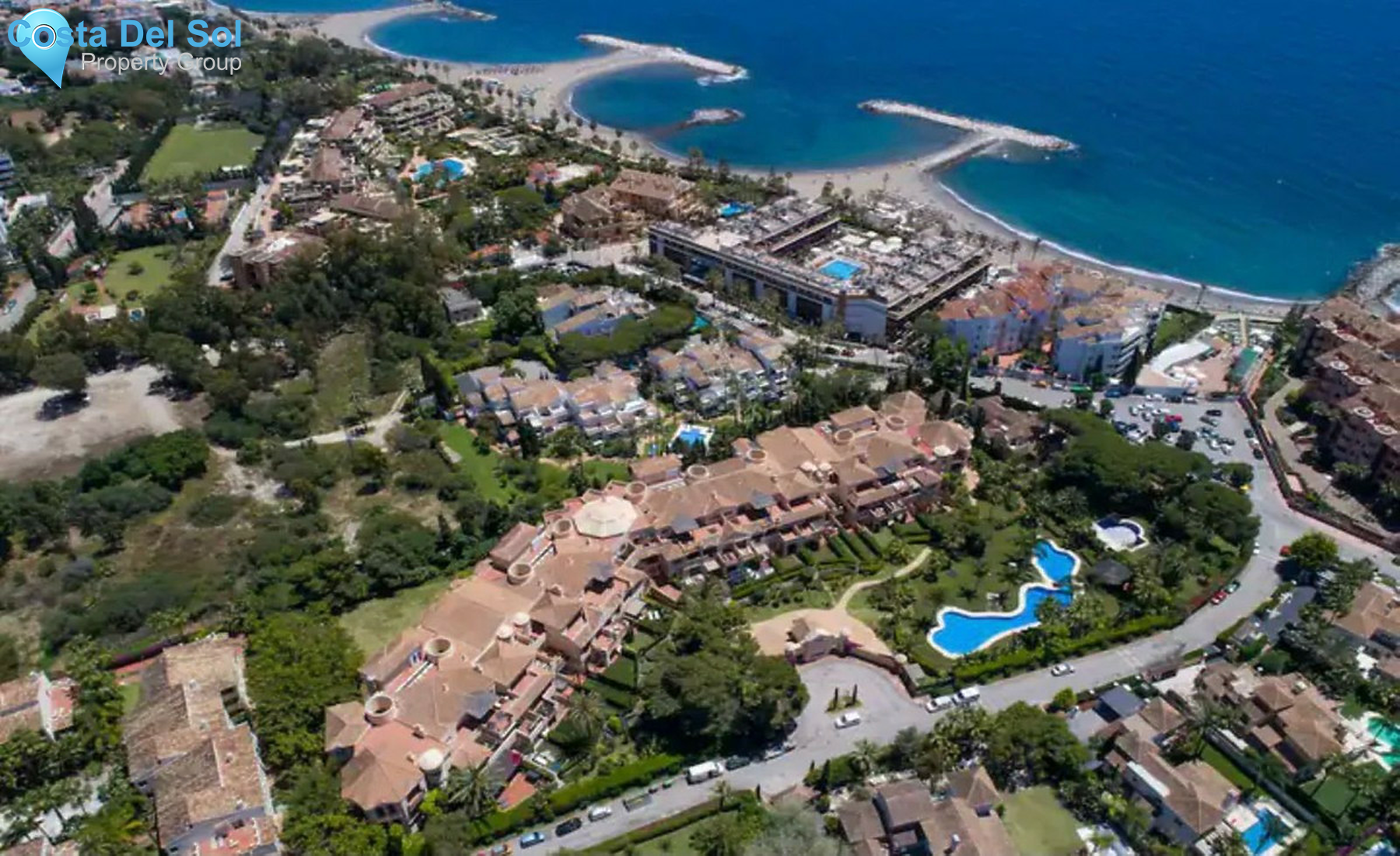 Middle Floor Apartment in Puerto Banús-1409177