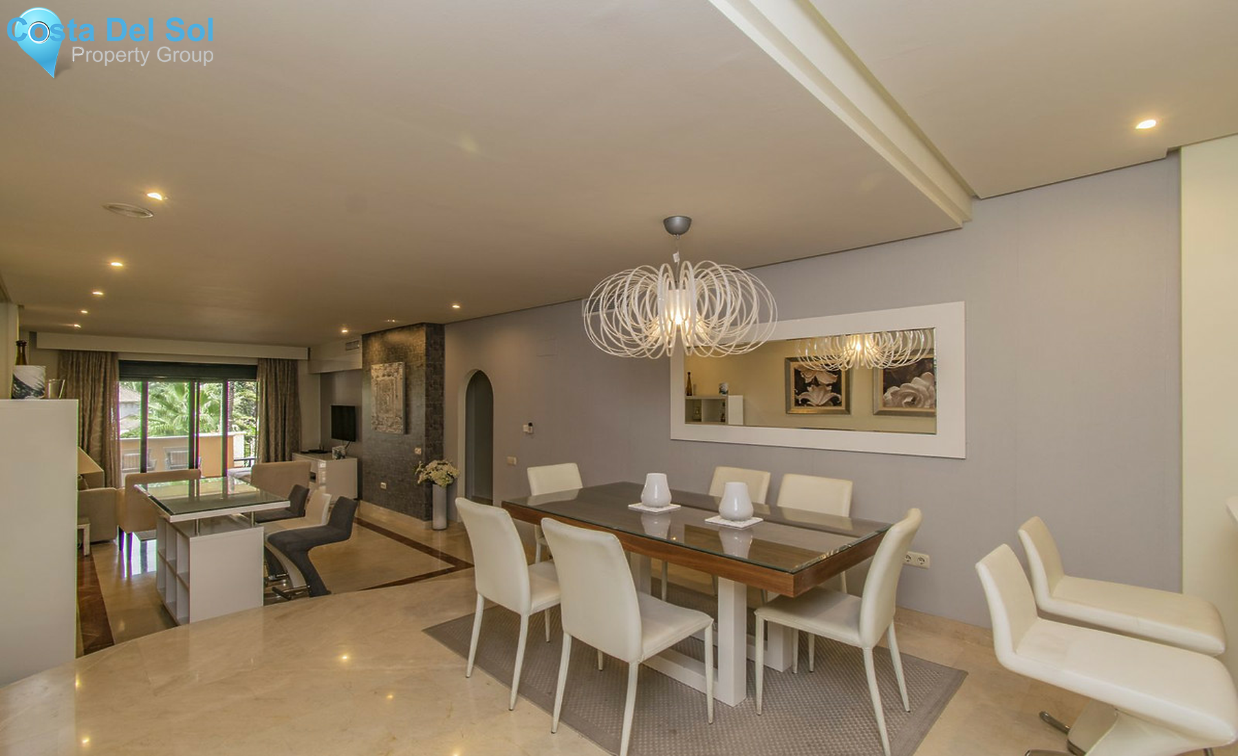 Middle Floor Apartment in Puerto Banús-1409180