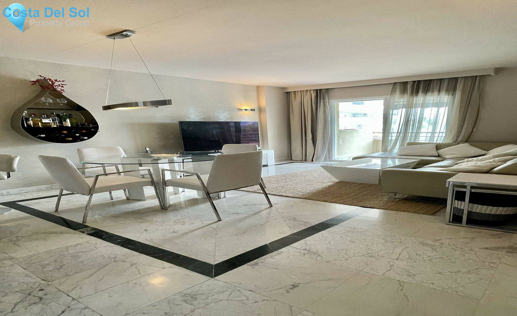 Middle Floor Apartment in Puerto Banús-1503544