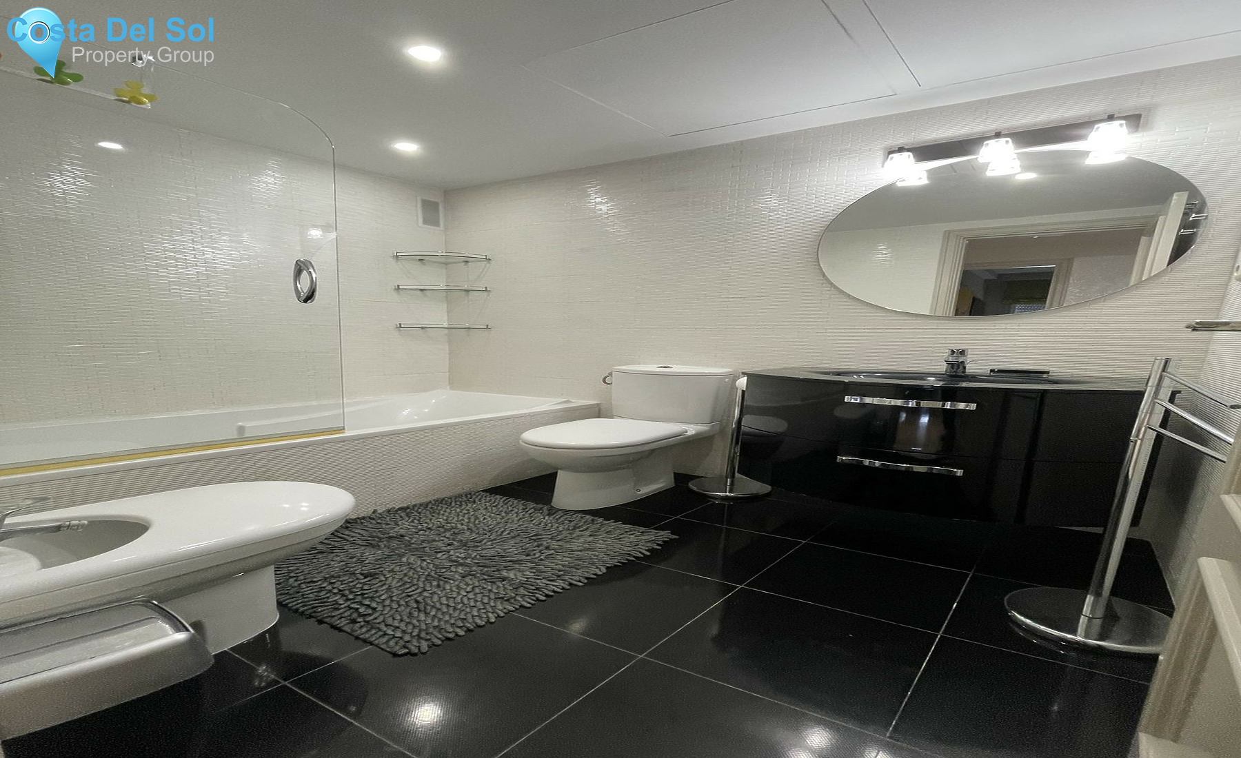 Middle Floor Apartment in Puerto Banús-1503549