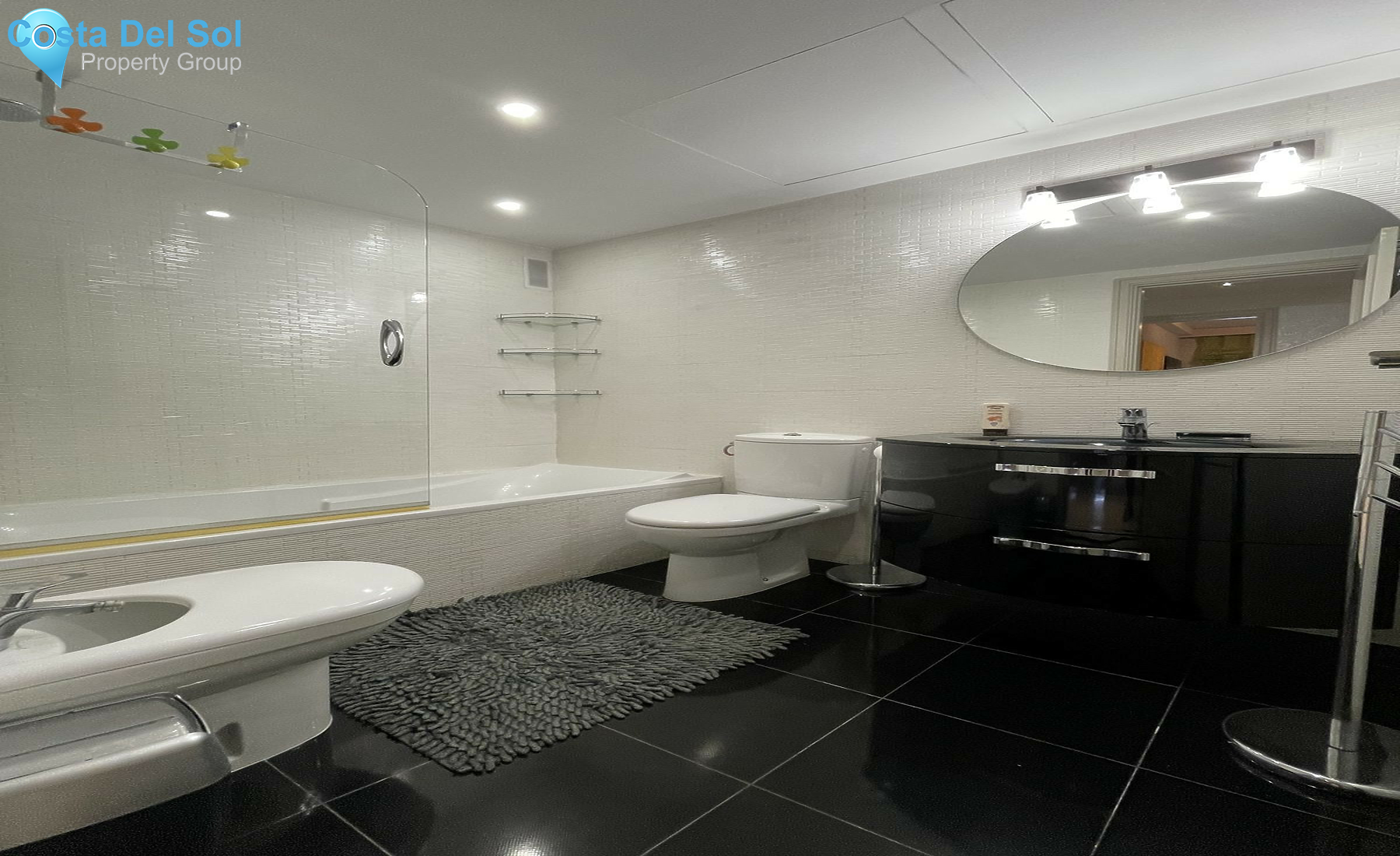 Middle Floor Apartment in Puerto Banús-1503551