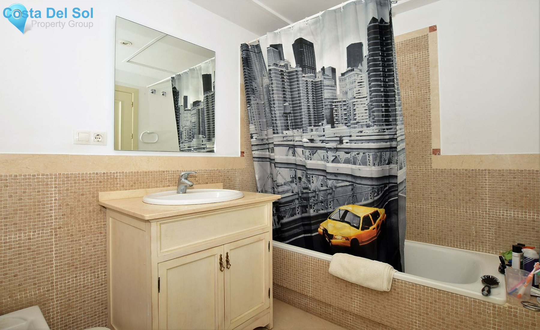 Middle Floor Apartment in Puerto Banús-1506346