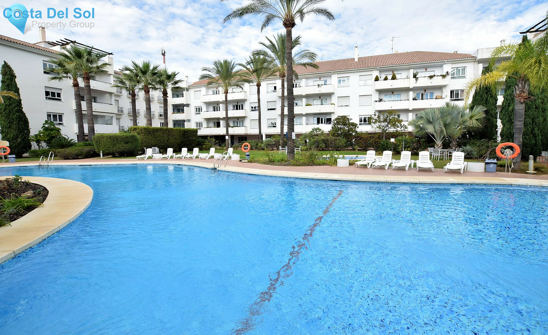 Middle Floor Apartment in Puerto Banús-1506350