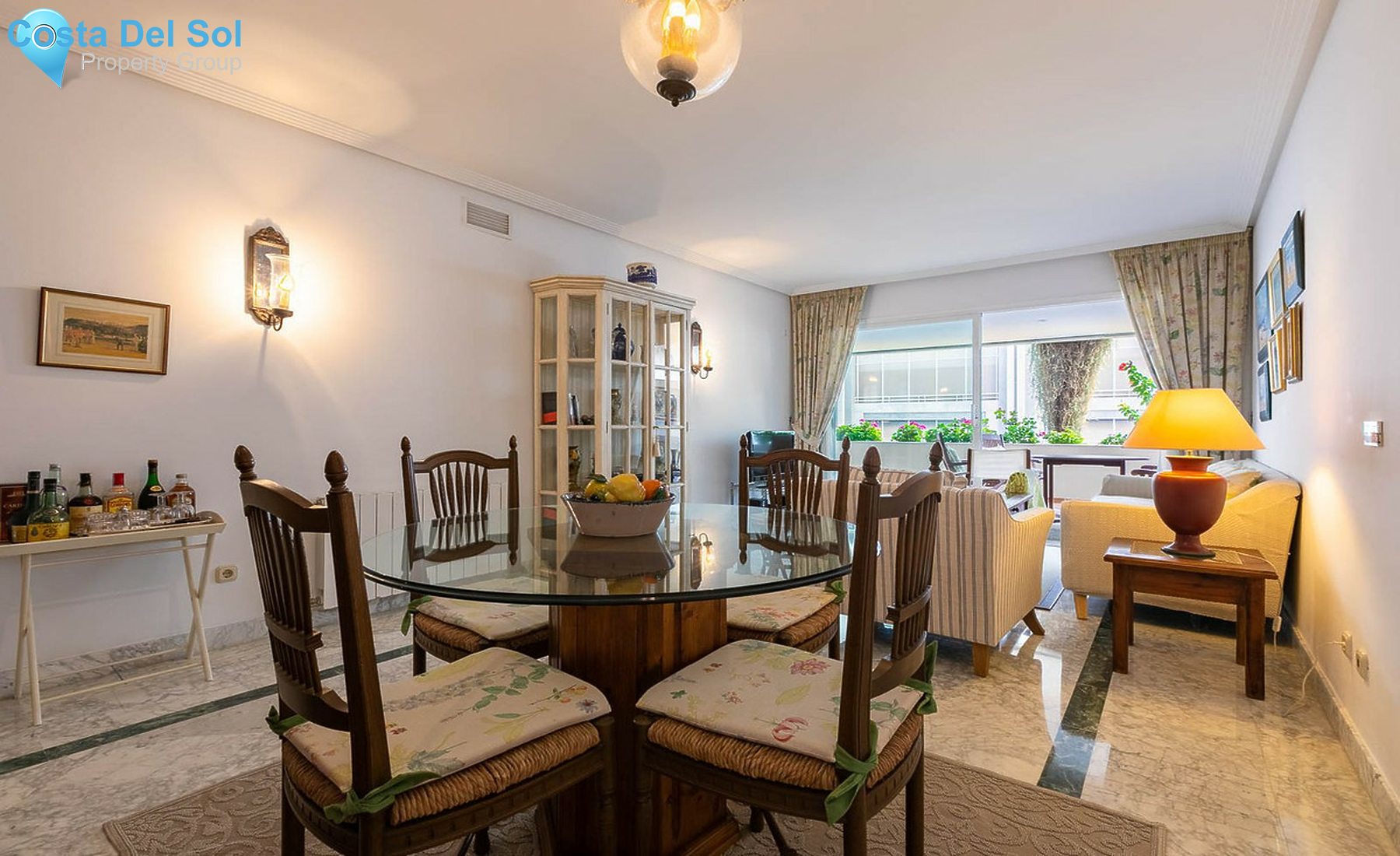 Middle Floor Apartment in Puerto Banús-1510047