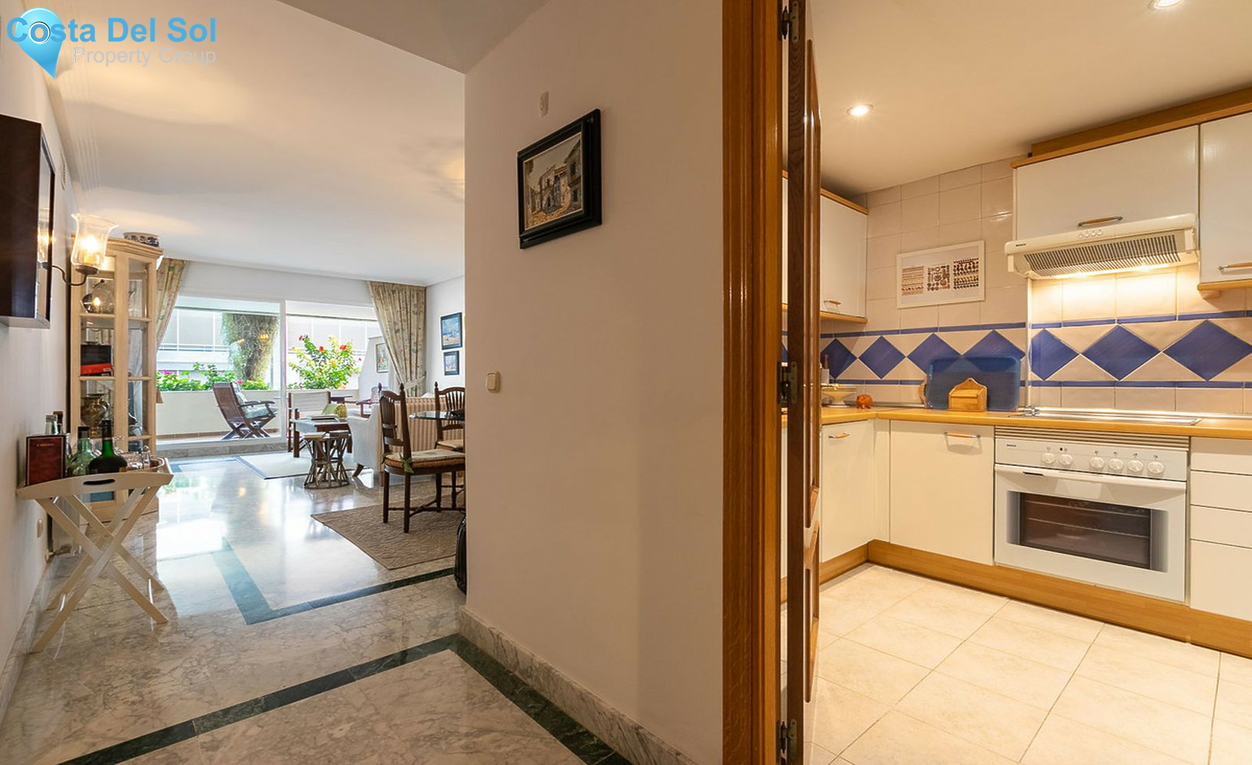 Middle Floor Apartment in Puerto Banús-1510043