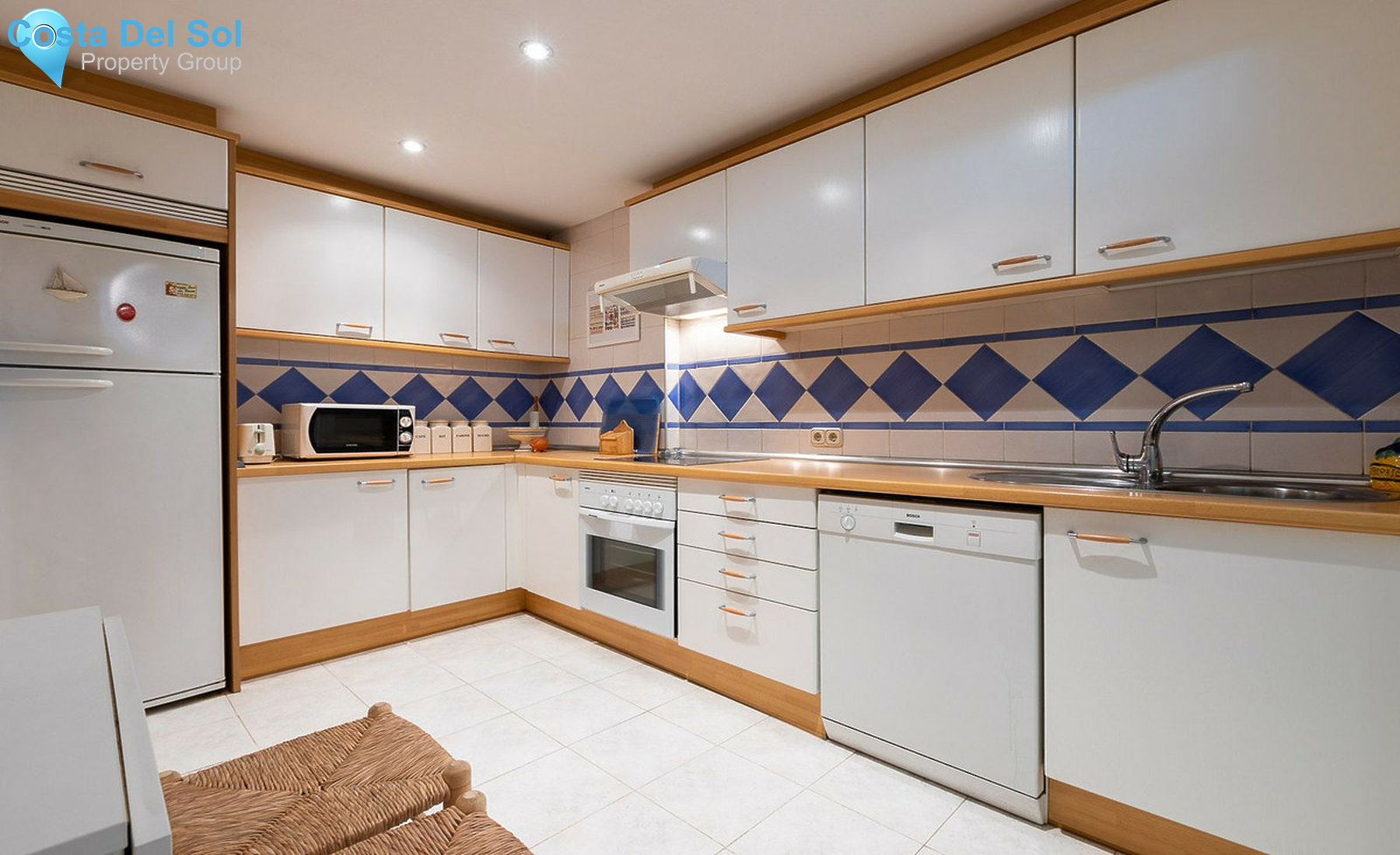 Middle Floor Apartment in Puerto Banús-1510044
