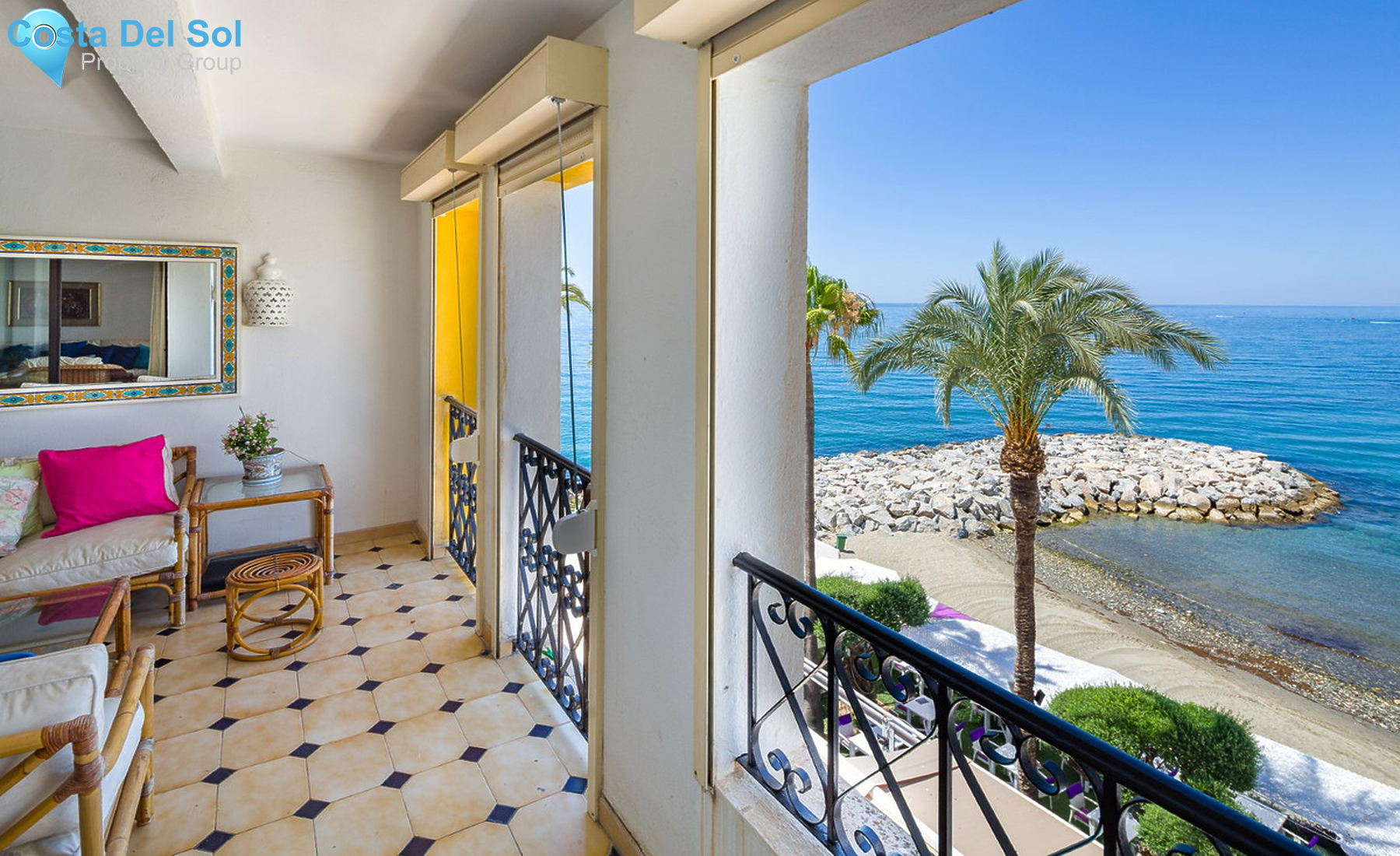 Middle Floor Apartment in Puerto Banús-1510910