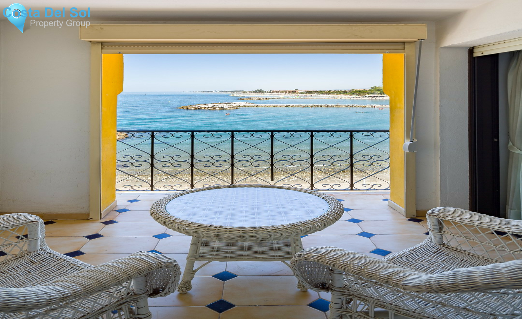 Middle Floor Apartment in Puerto Banús-1510912