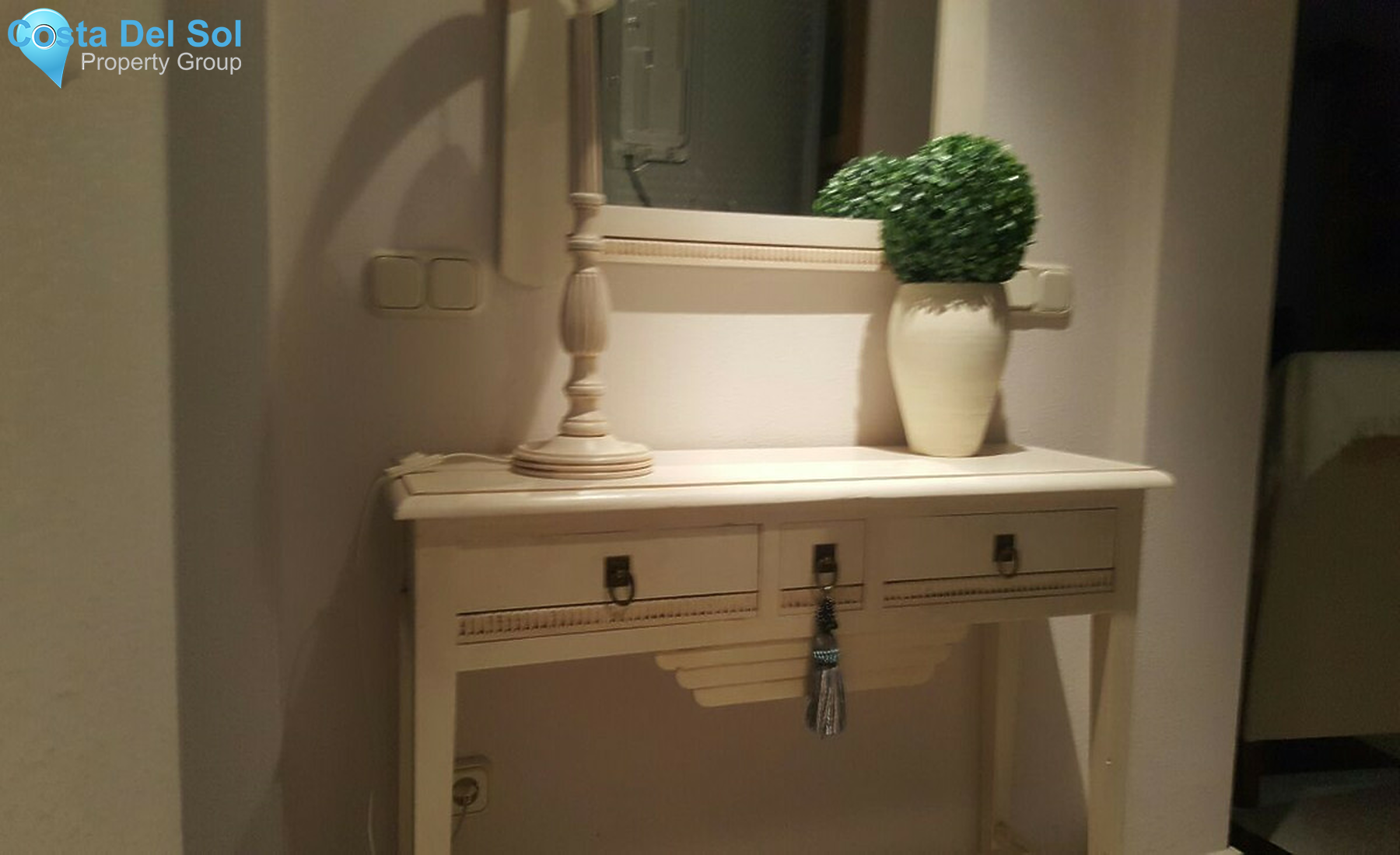 Middle Floor Apartment in Puerto Banús-1511137