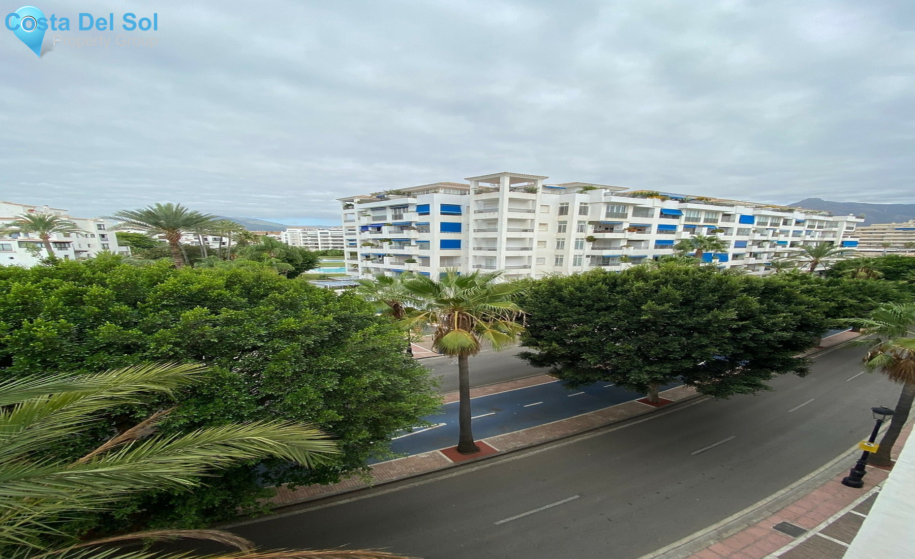 Middle Floor Apartment in Puerto Banús