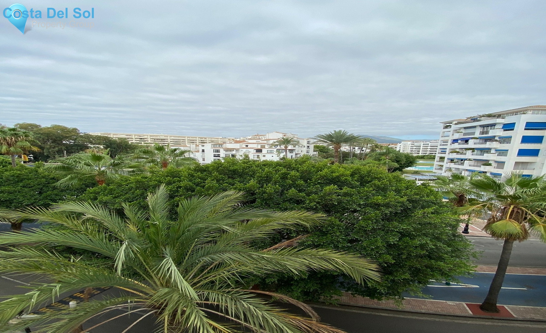 Middle Floor Apartment in Puerto Banús-1512451
