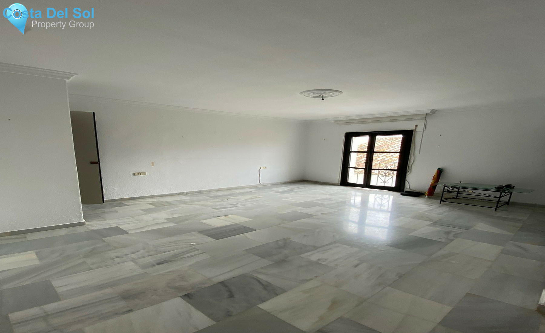 Middle Floor Apartment in Puerto Banús-1512467
