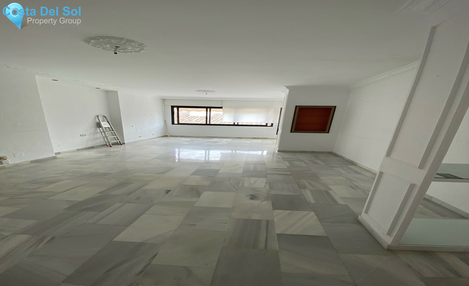 Middle Floor Apartment in Puerto Banús-1512470