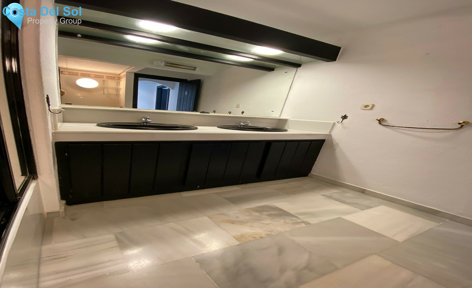 Middle Floor Apartment in Puerto Banús-1512454