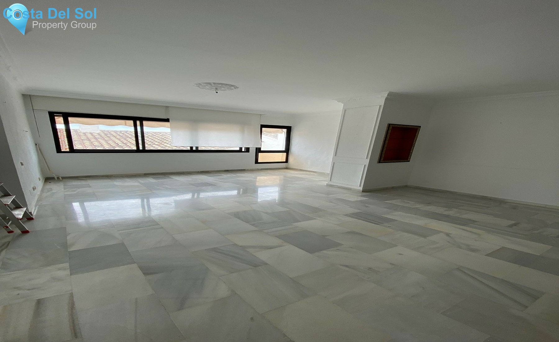 Middle Floor Apartment in Puerto Banús-1512456