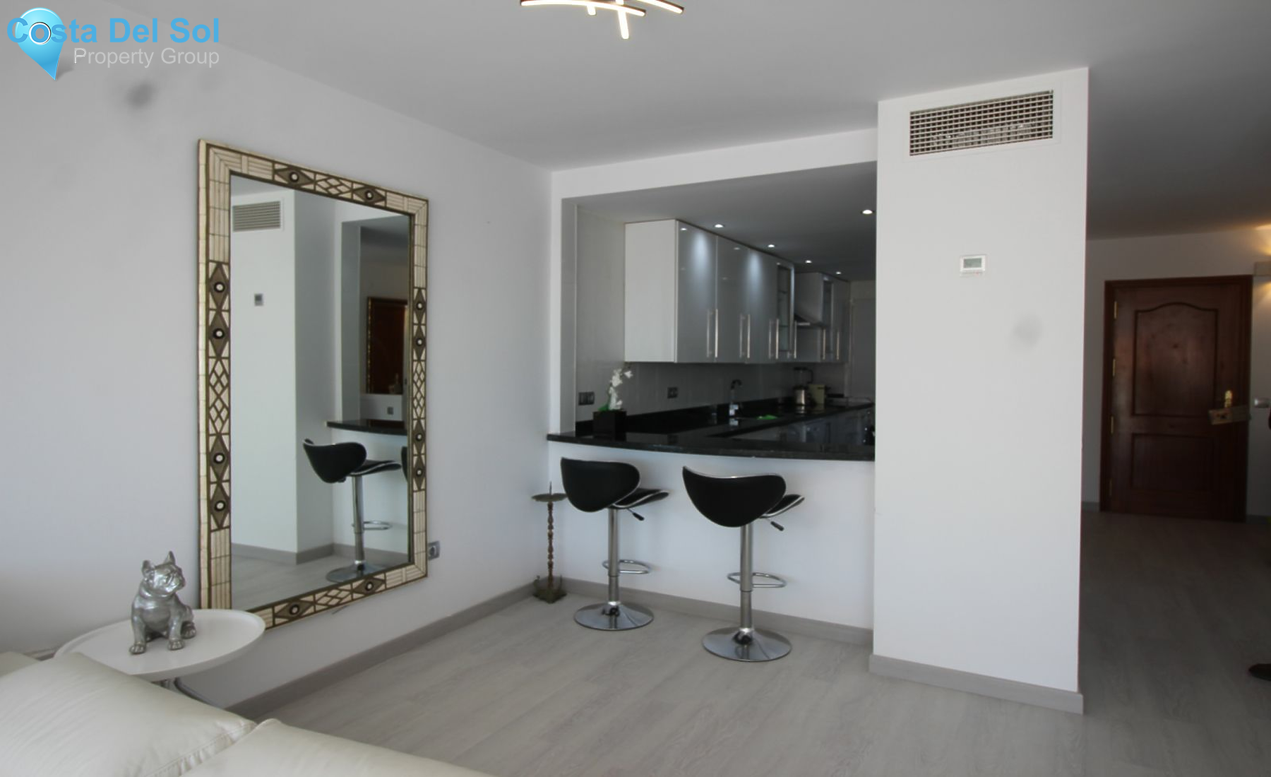 Middle Floor Apartment in Puerto Banús-1130150