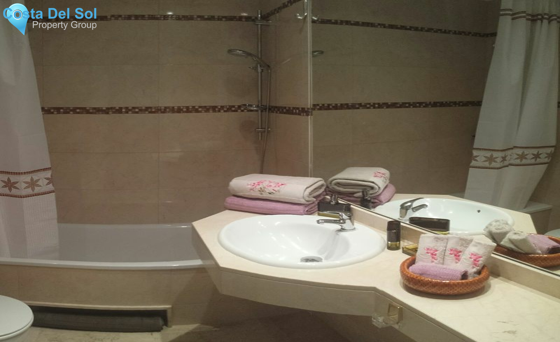 Middle Floor Apartment in Puerto Banús-1157304