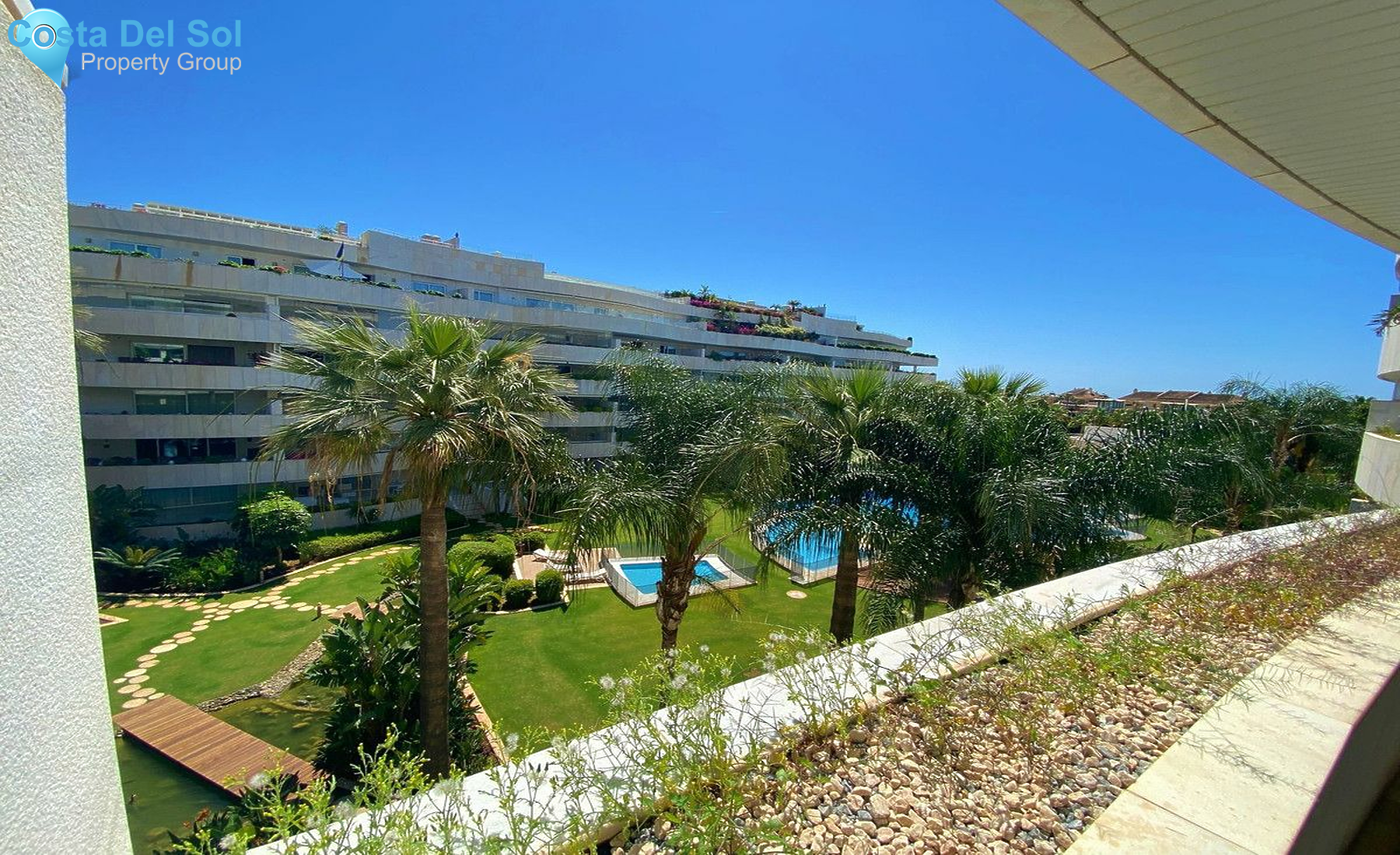 Middle Floor Apartment in Puerto Banús