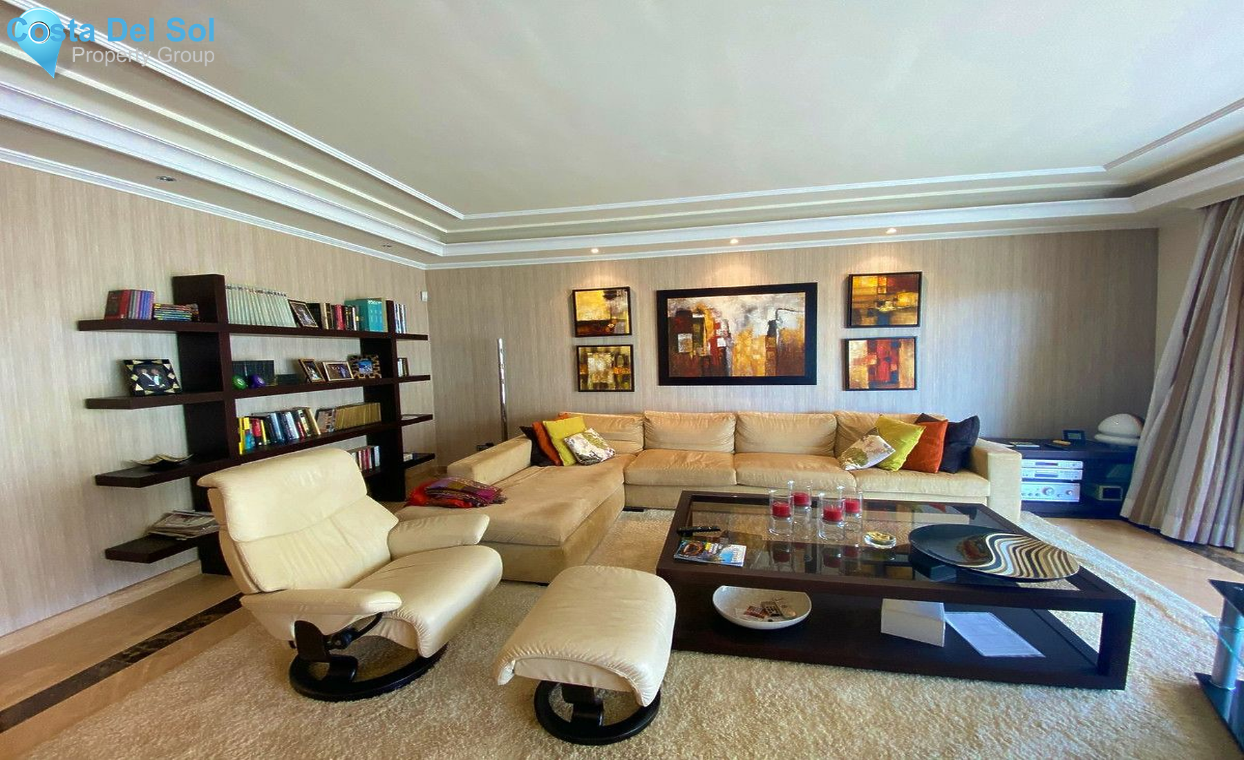 Middle Floor Apartment in Puerto Banús-1163522