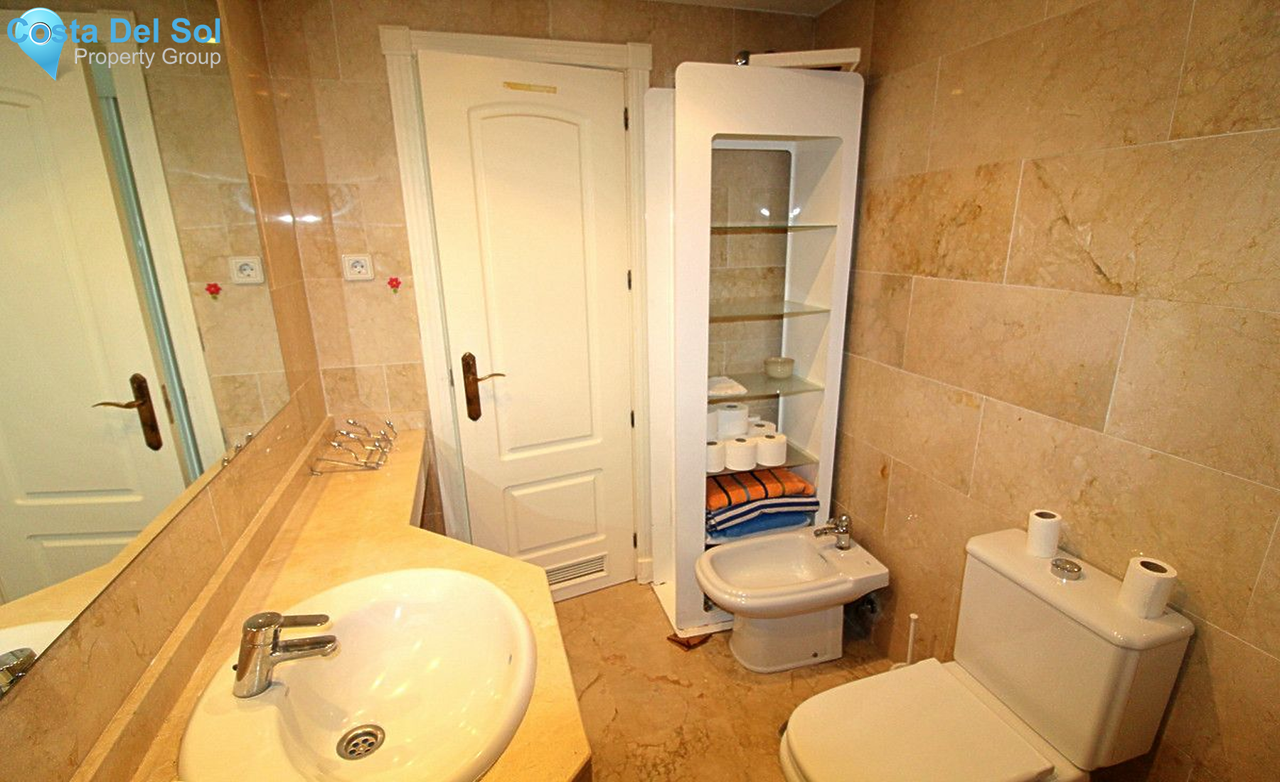 Middle Floor Apartment in Puerto Banús-1163600