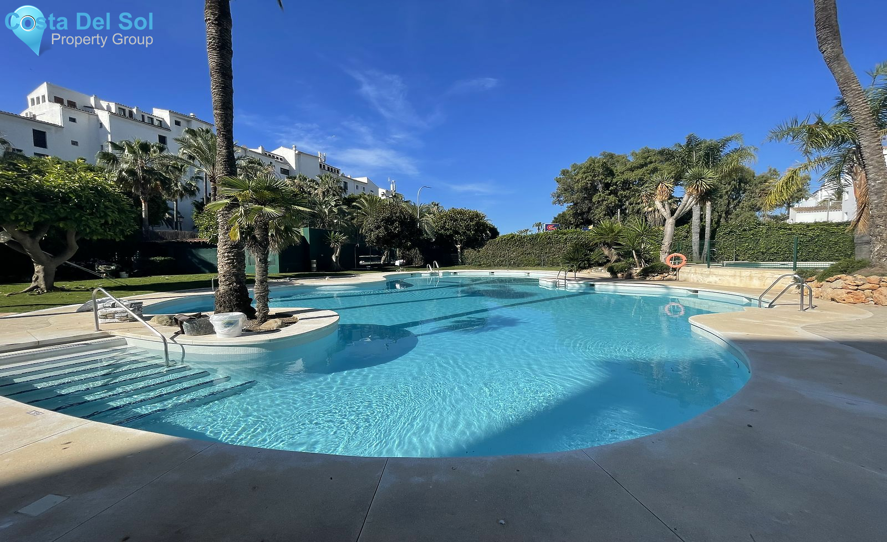 Middle Floor Apartment in Puerto Banús