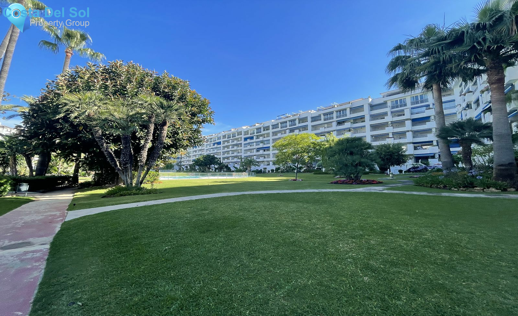 Middle Floor Apartment in Puerto Banús-1173865