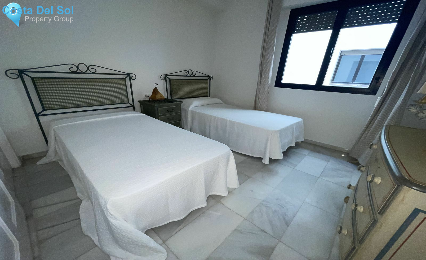 Middle Floor Apartment in Puerto Banús-1173876