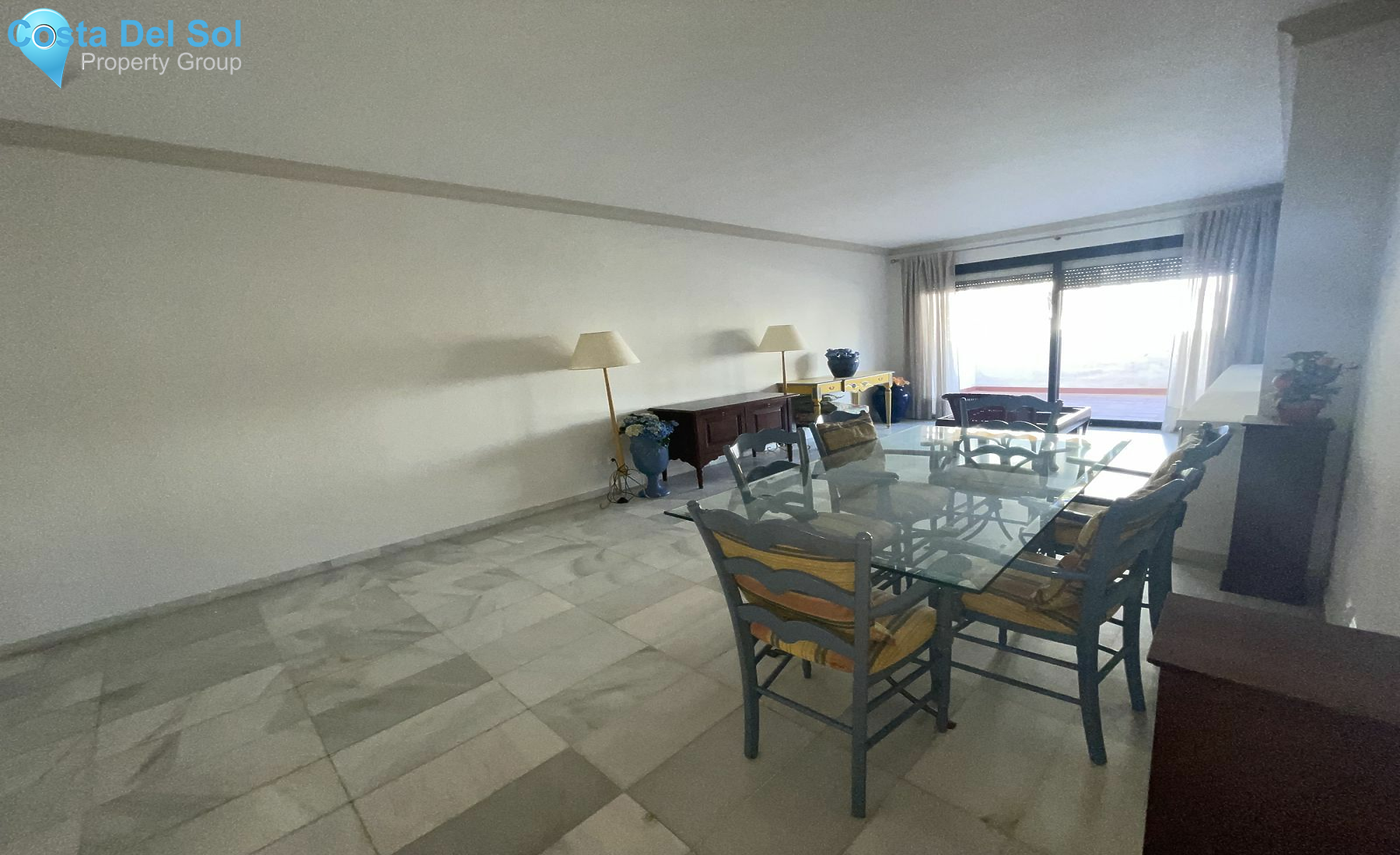 Middle Floor Apartment in Puerto Banús-1173878