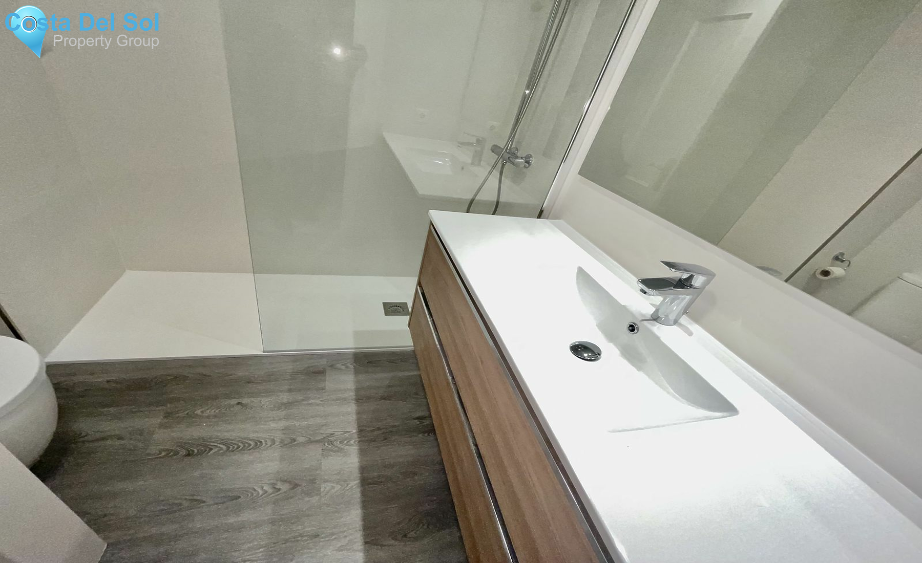 Middle Floor Apartment in Puerto Banús-1173883
