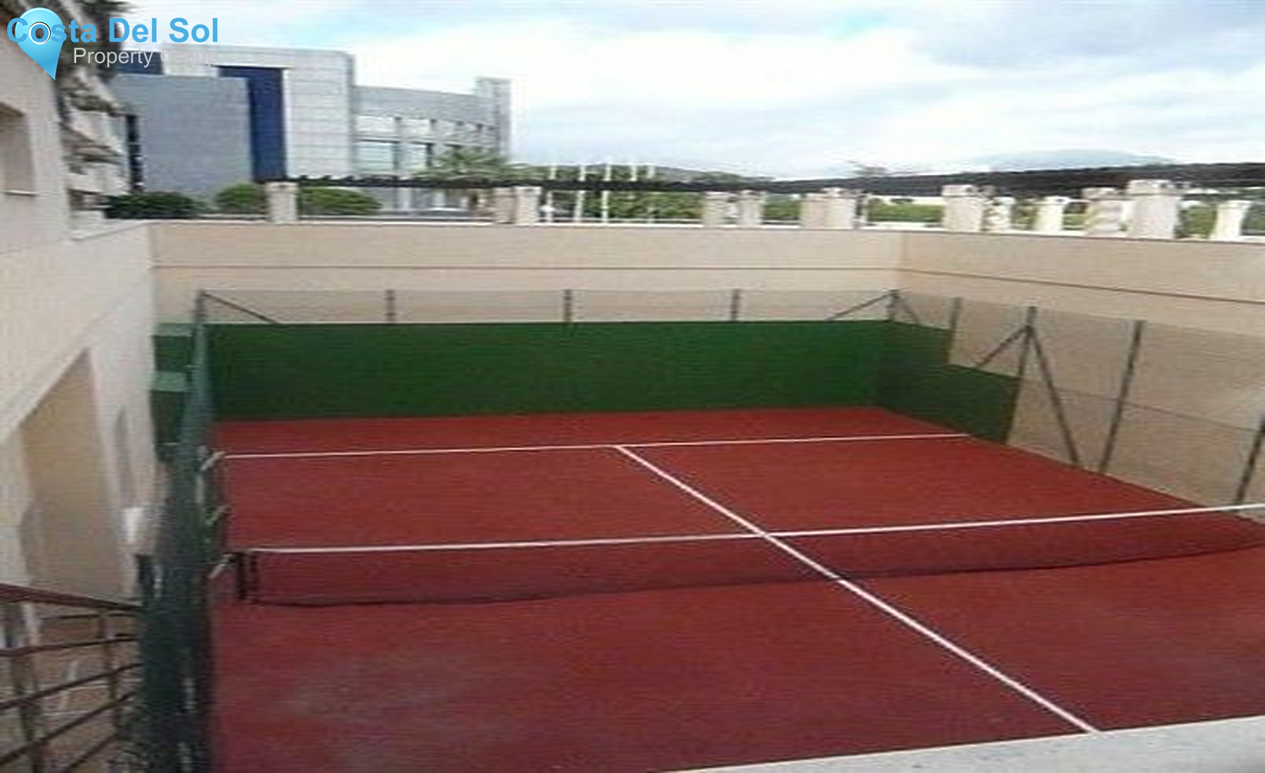 Middle Floor Apartment in Puerto Banús-1178926