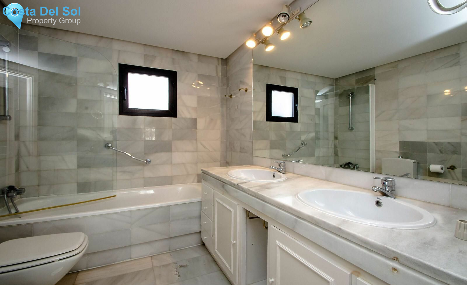 Middle Floor Apartment in Puerto Banús-1186977