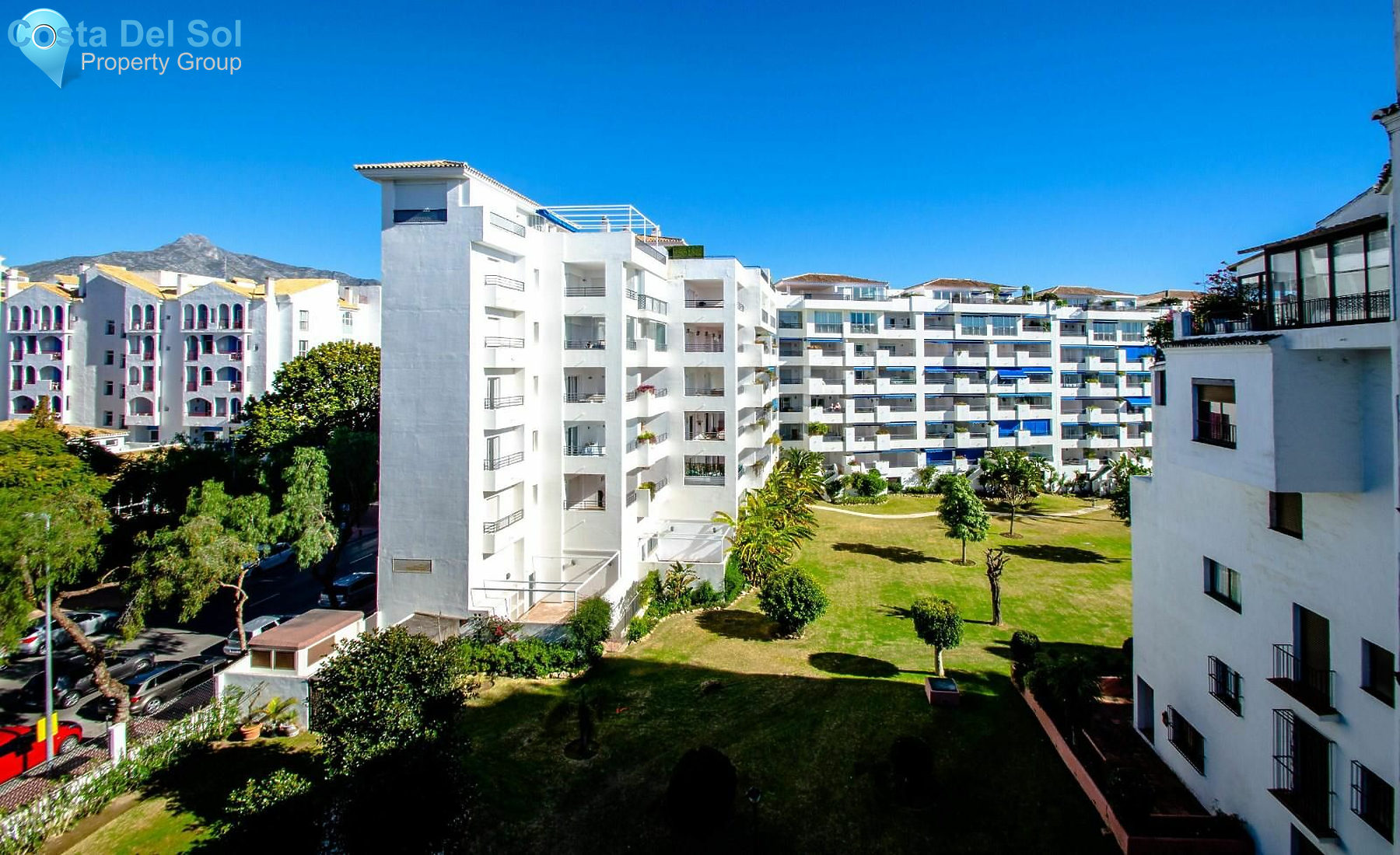 Middle Floor Apartment in Puerto Banús-1186979