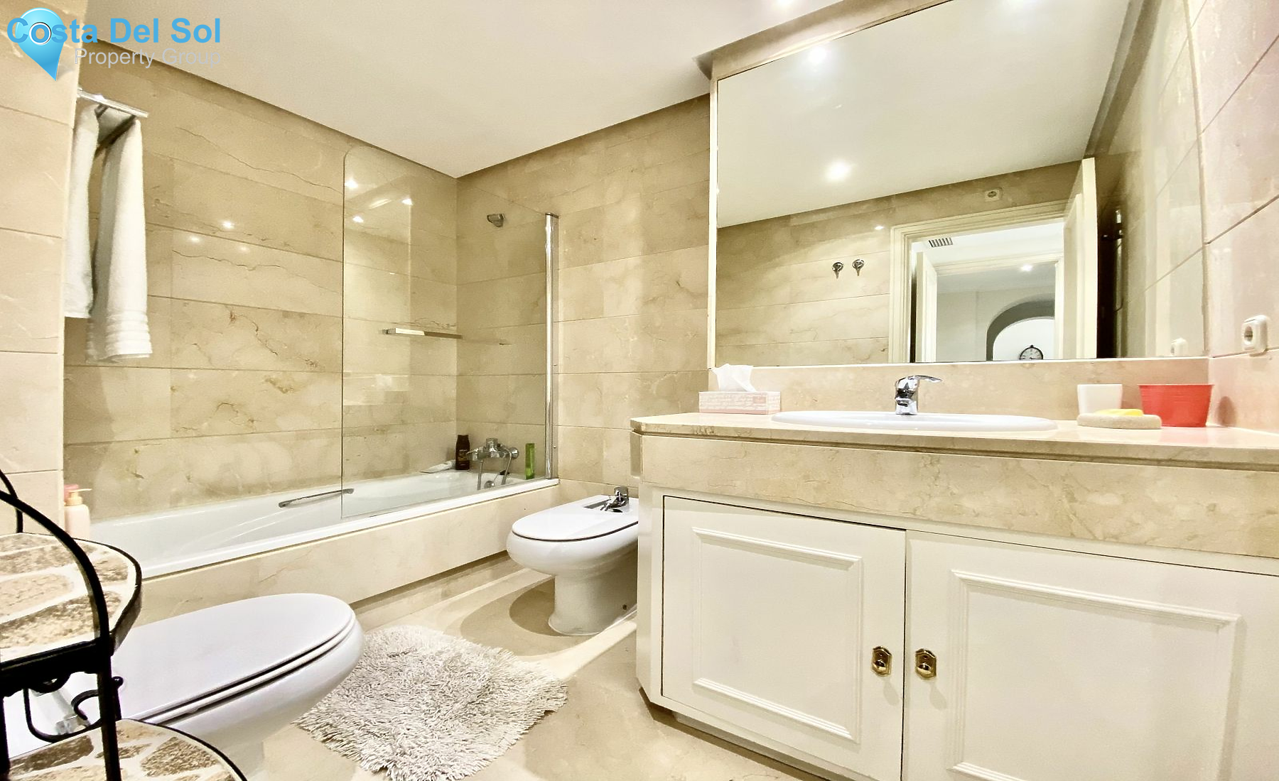 Middle Floor Apartment in Puerto Banús-1193191
