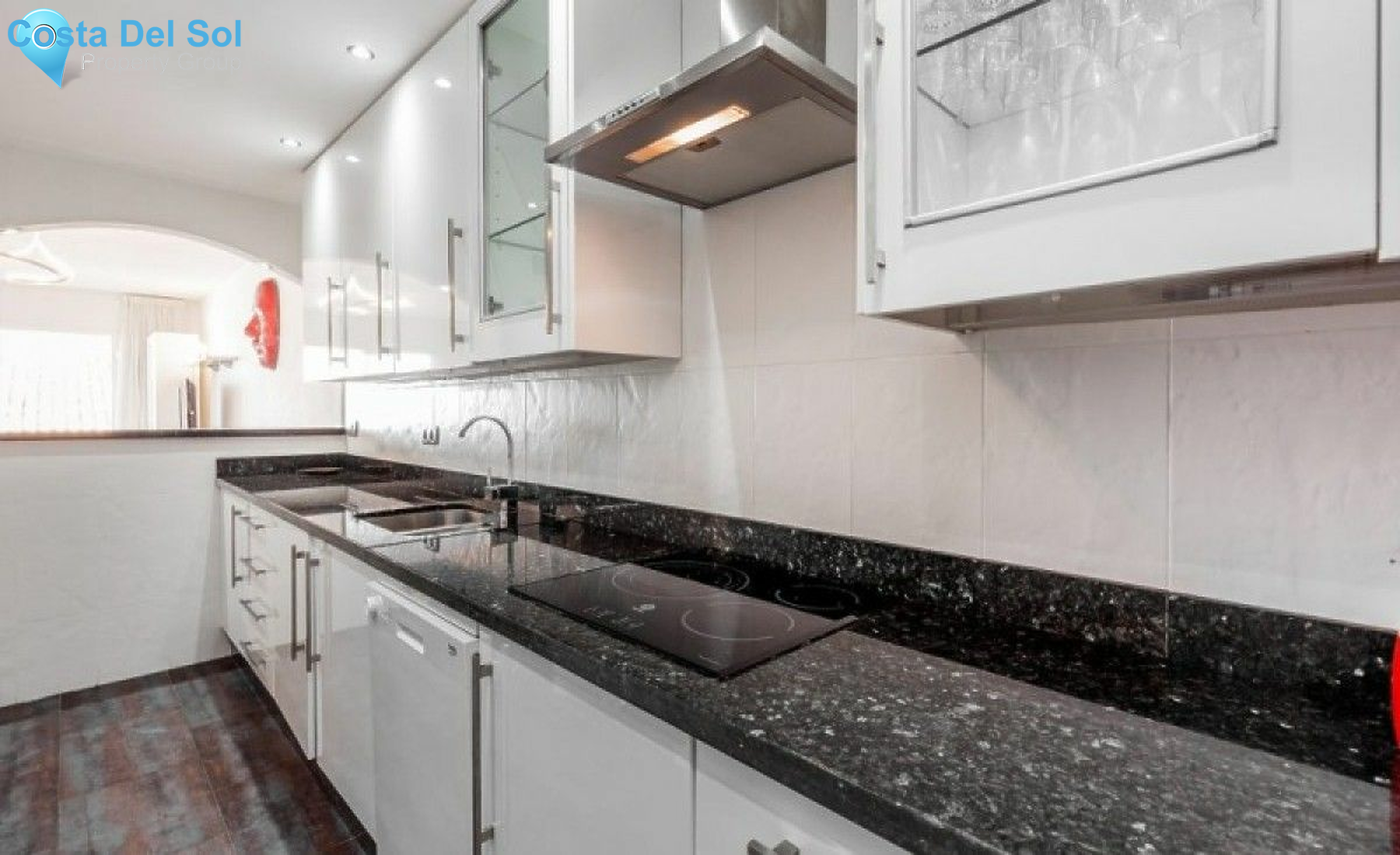 Middle Floor Apartment in Puerto Banús-1198005
