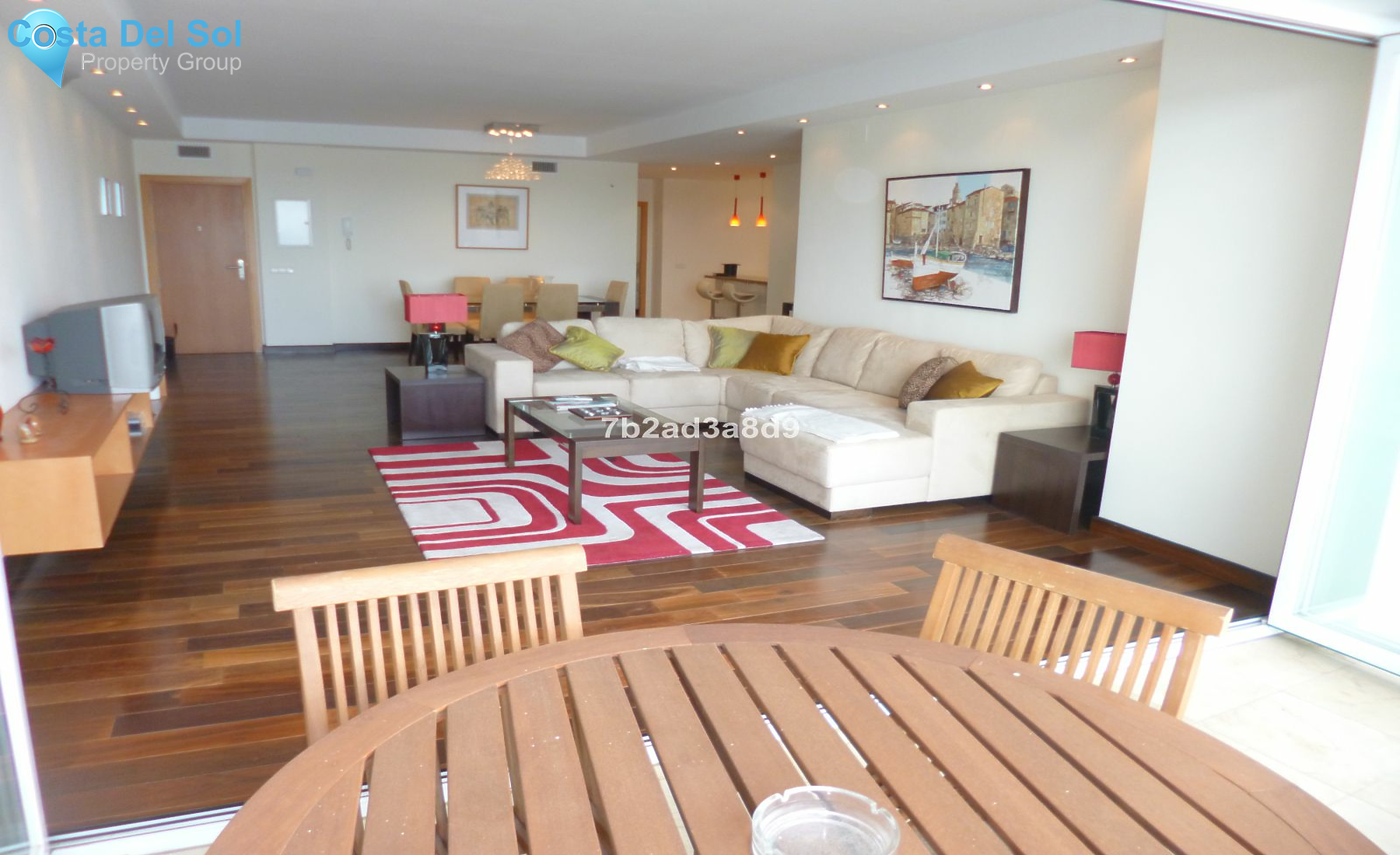 Middle Floor Apartment in Puerto Banús