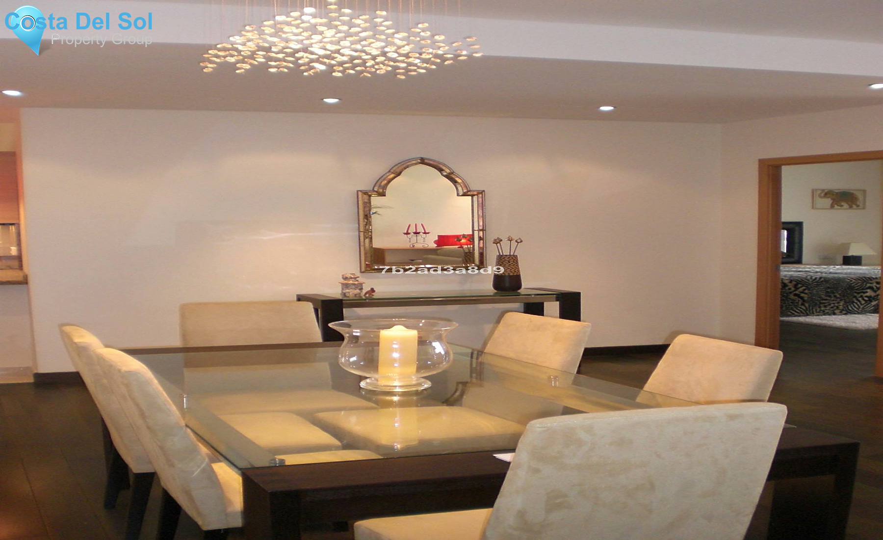 Middle Floor Apartment in Puerto Banús-1206529