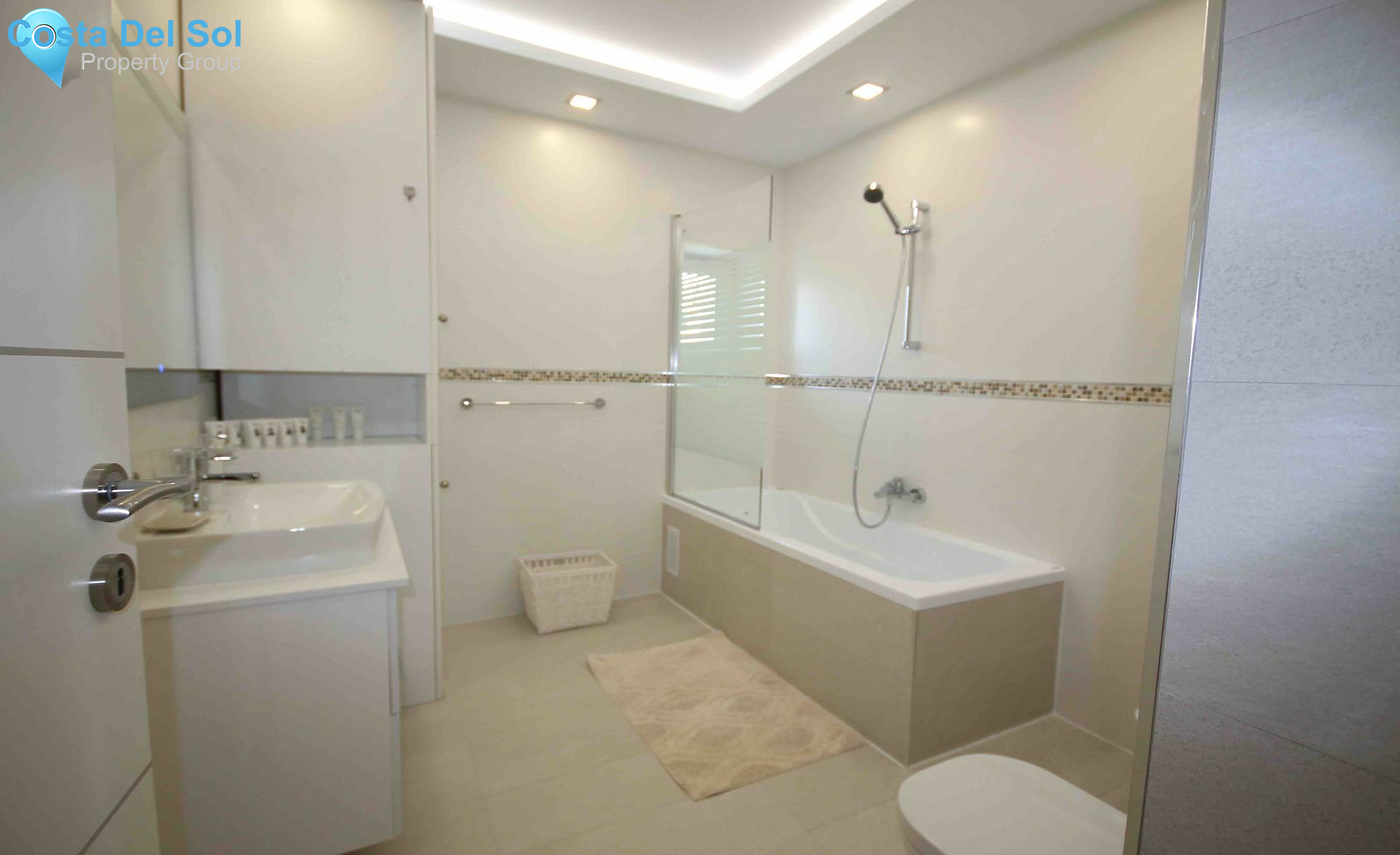 Middle Floor Apartment in Puerto Banús-1206863