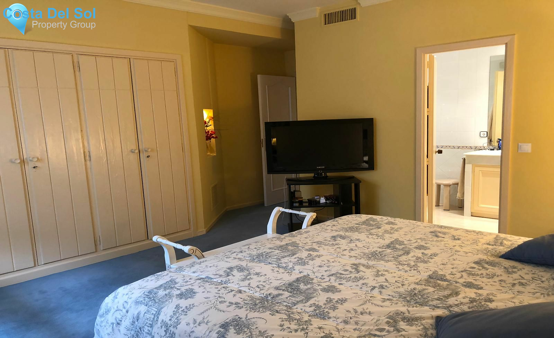 Middle Floor Apartment in Puerto Banús-1207877