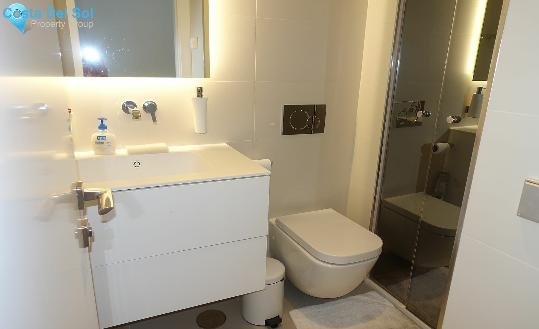 Middle Floor Apartment in Puerto Banús-1209666