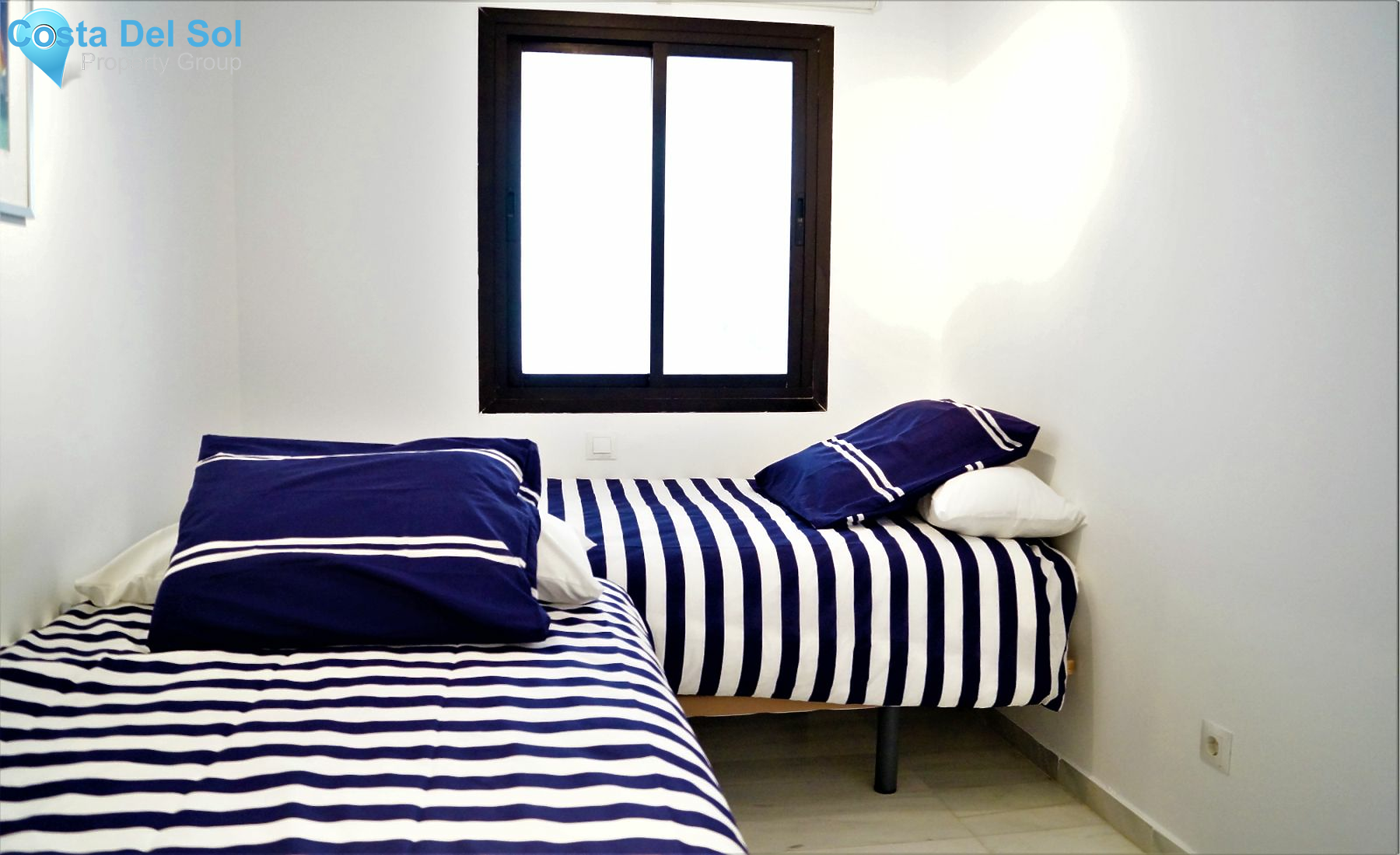 Middle Floor Apartment in Puerto Banús-1214616